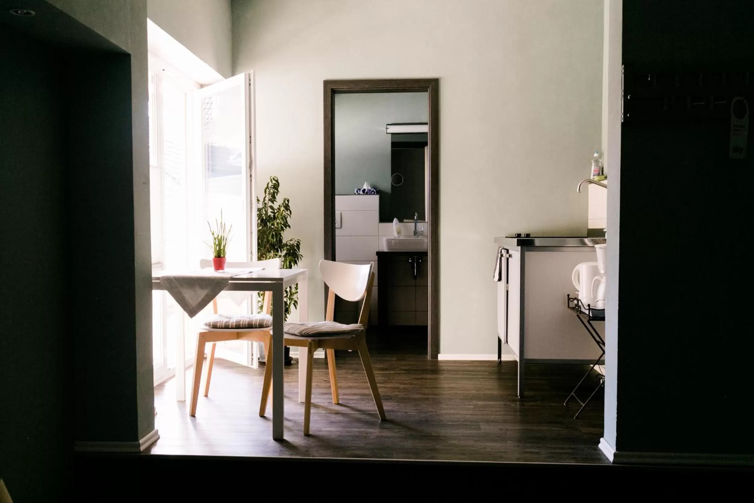 Seating area in Burgers Hotel