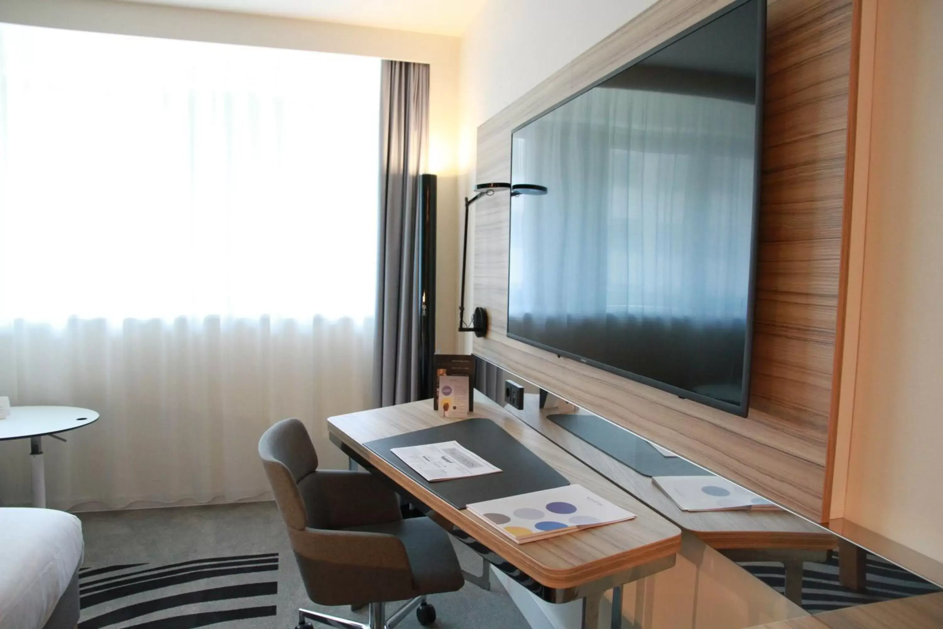 TV/Entertainment Center in Novotel Wien City