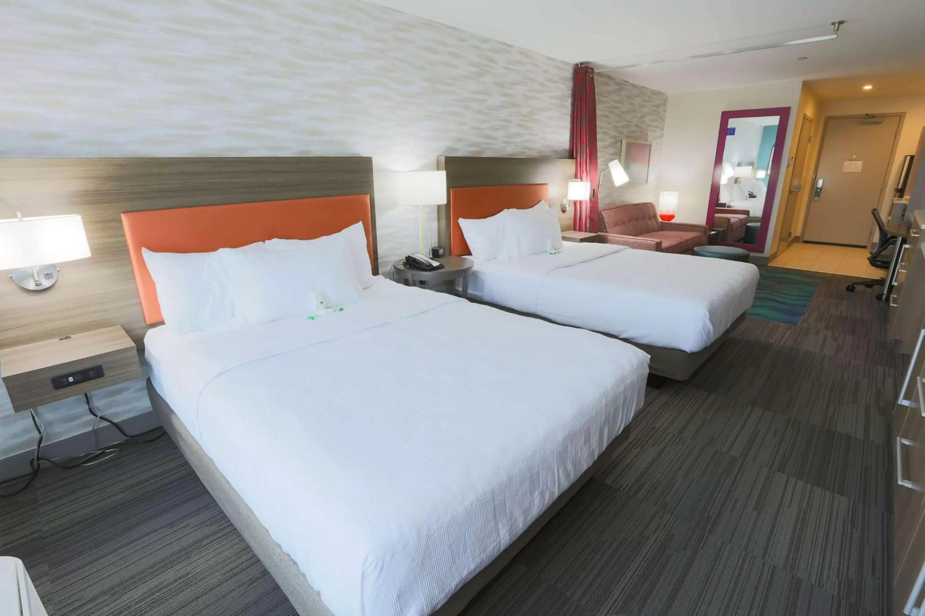 Living room, Bed in Home2 Suites By Hilton Cumming Atlanta, Ga