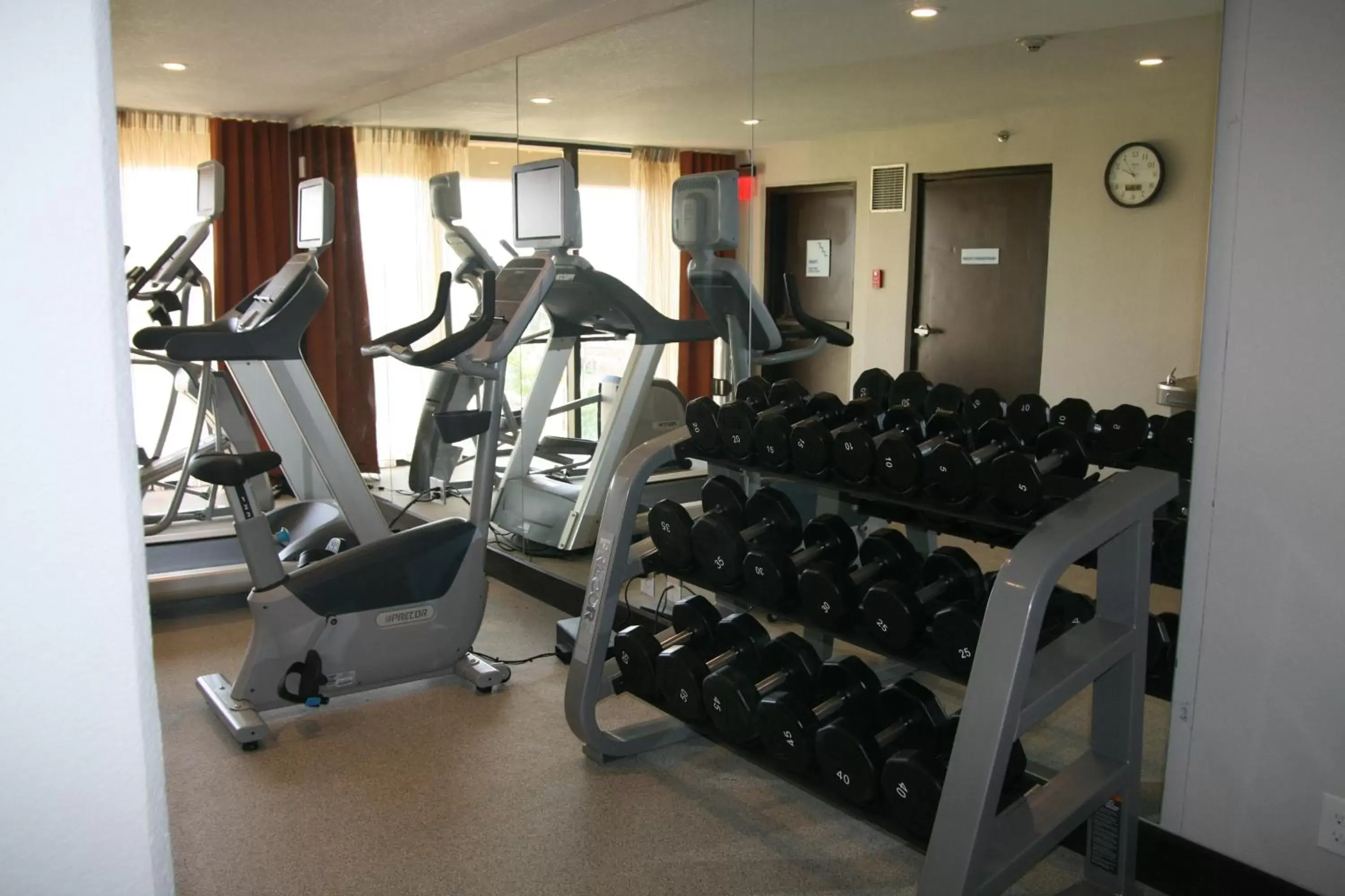 Fitness centre/facilities, Fitness Center/Facilities in Holiday Inn Express & Suites San Antonio Medical Center North, an IHG Hotel