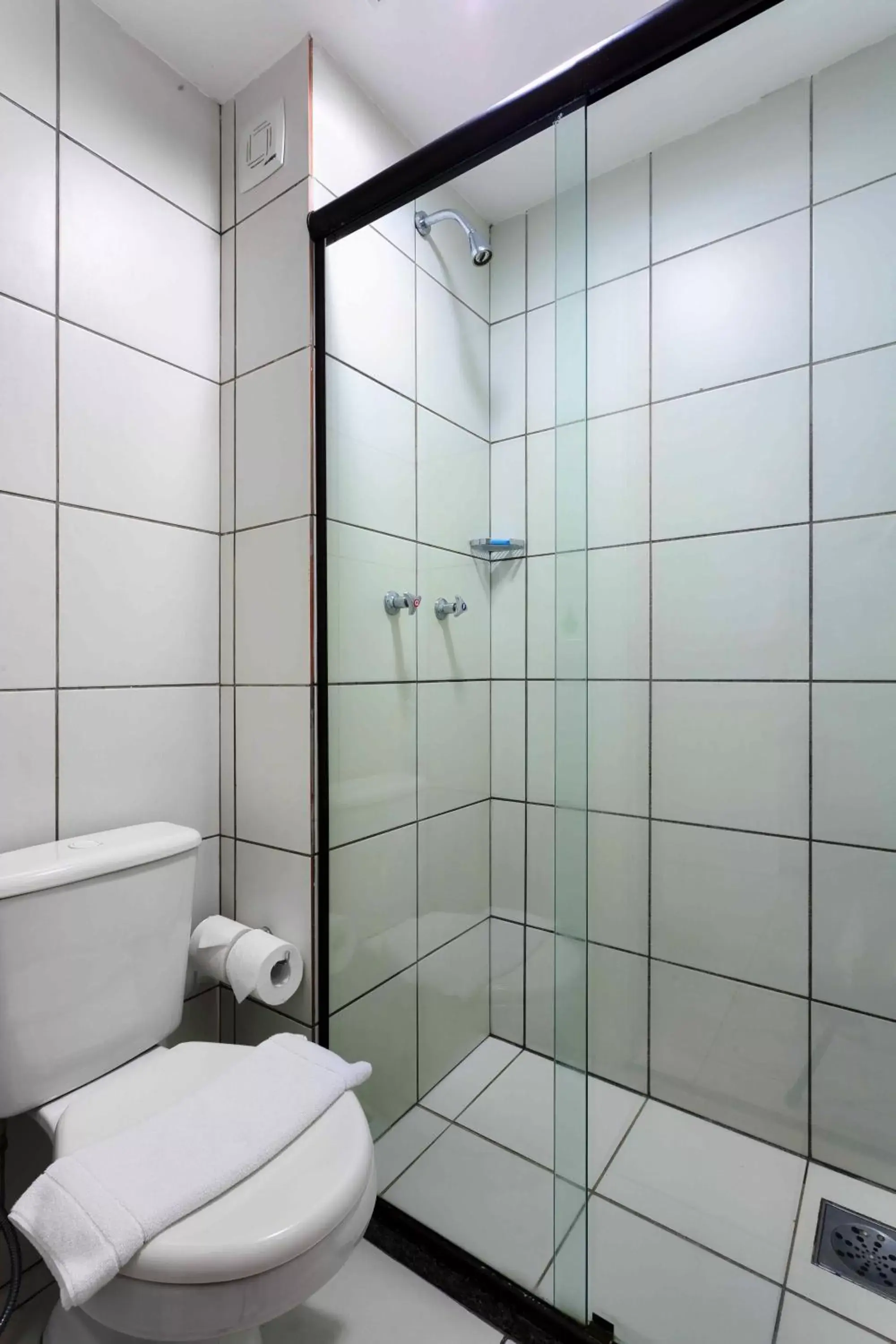 Toilet, Bathroom in Soft Win Hotel São Luís