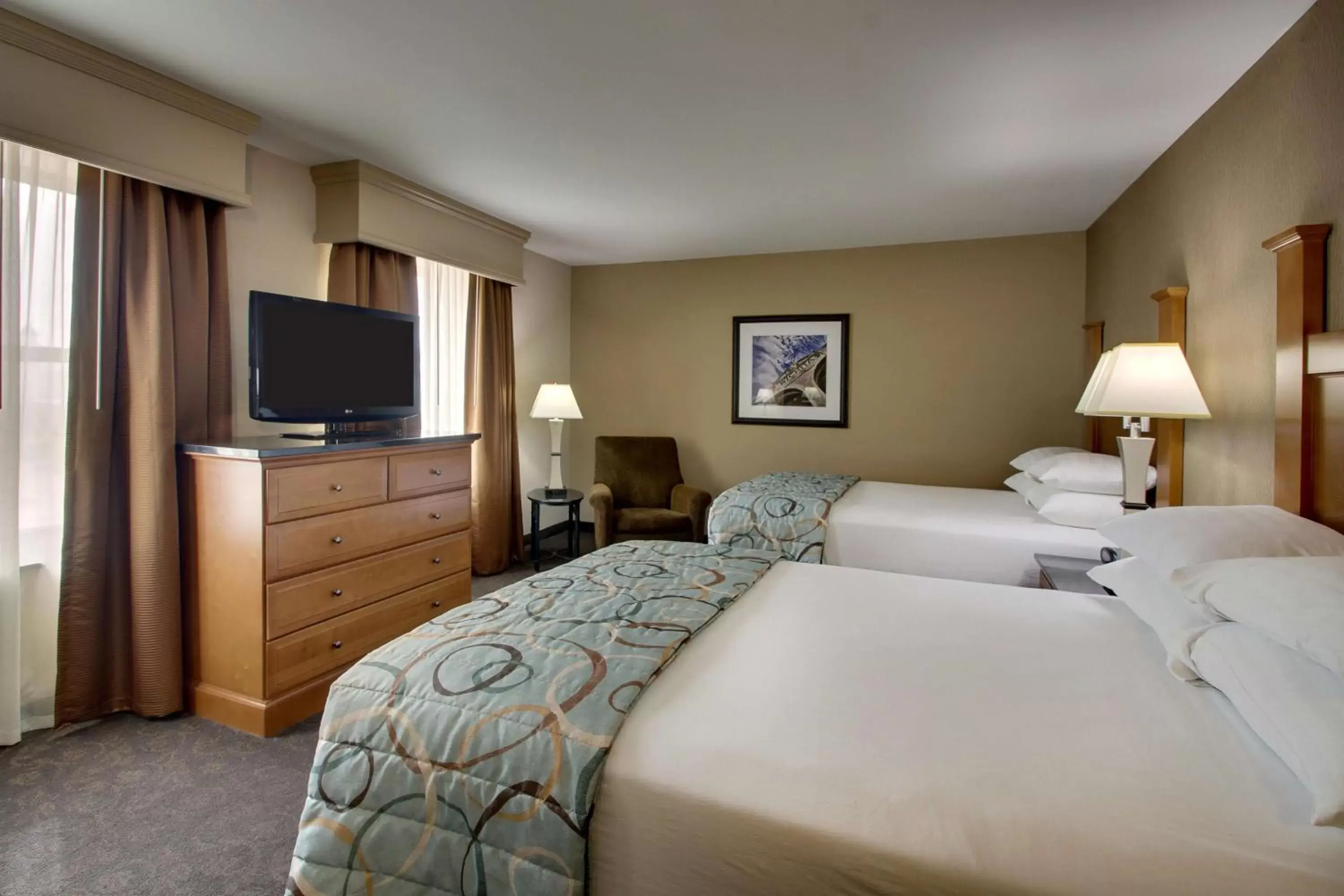 Photo of the whole room, Bed in Drury Plaza Hotel Broadview Wichita