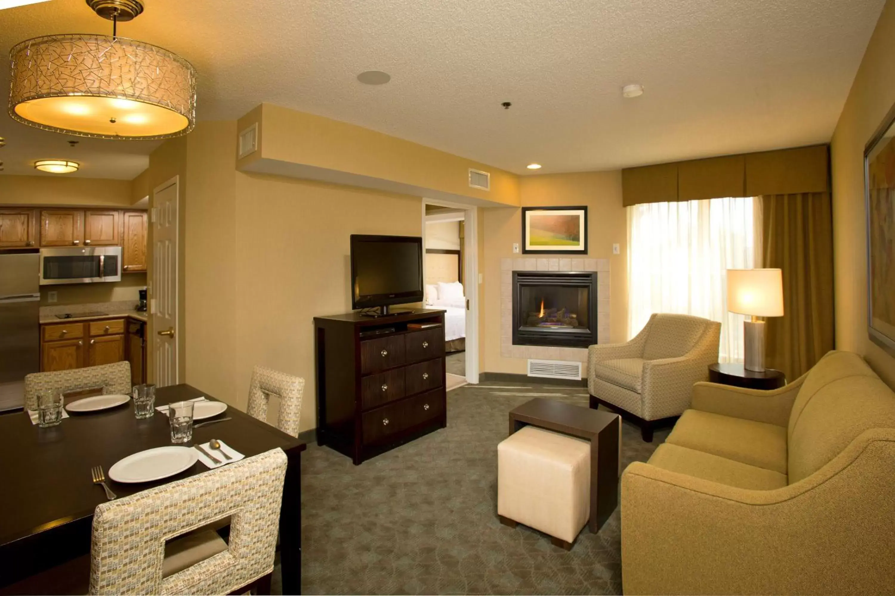 Kitchen or kitchenette, Seating Area in Homewood Suites by Hilton Alexandria