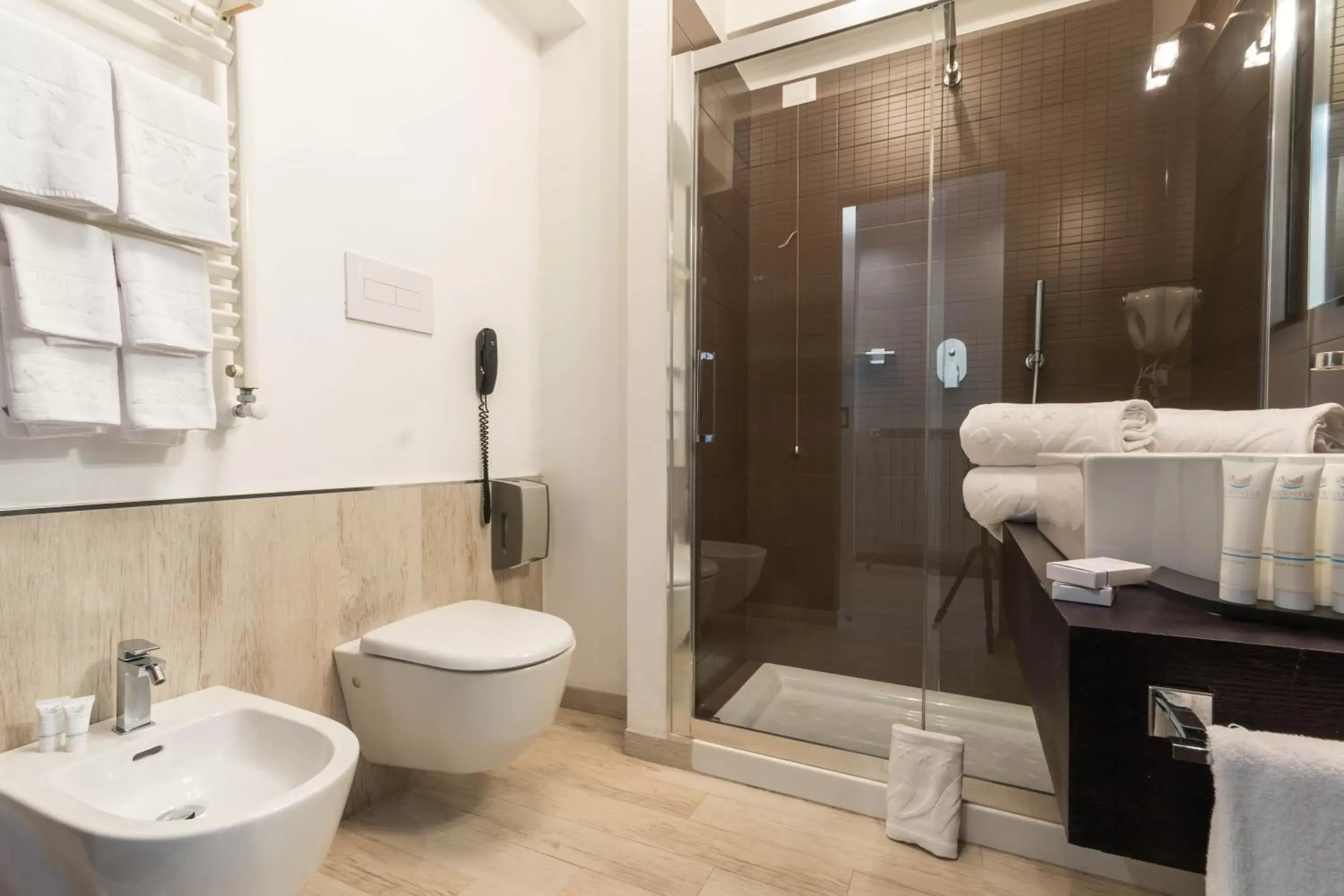 Shower, Bathroom in Sport Village Hotel & Spa