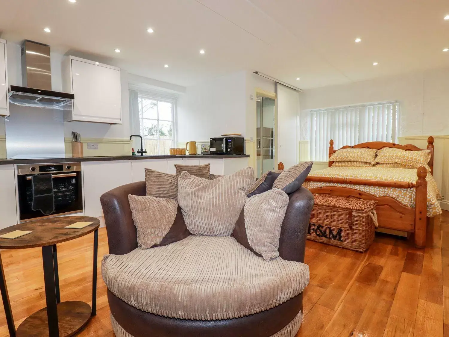 Photo of the whole room, Seating Area in Carew Lodge & Loft