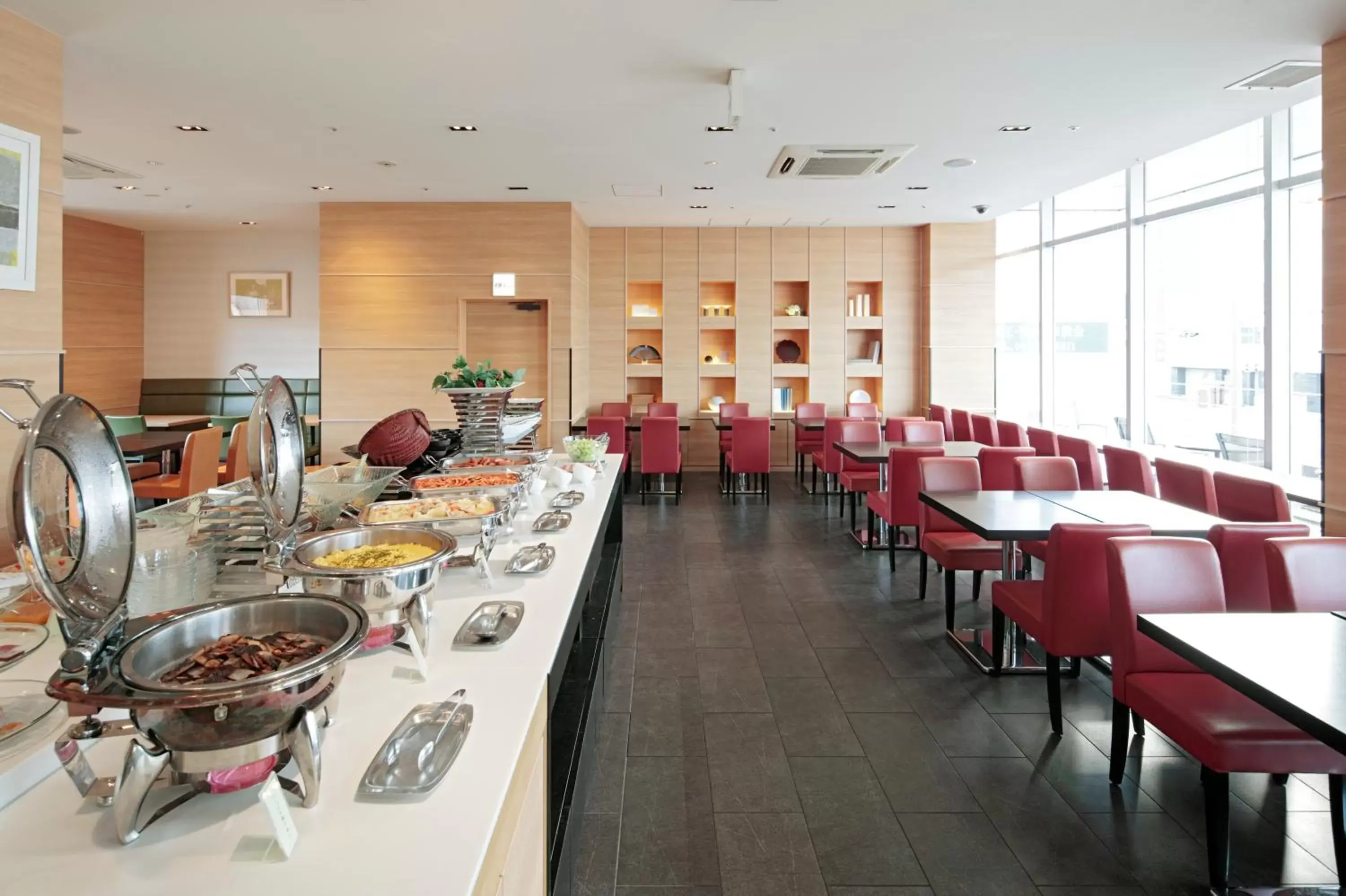 Restaurant/Places to Eat in Candeo Hotels Fukuyama