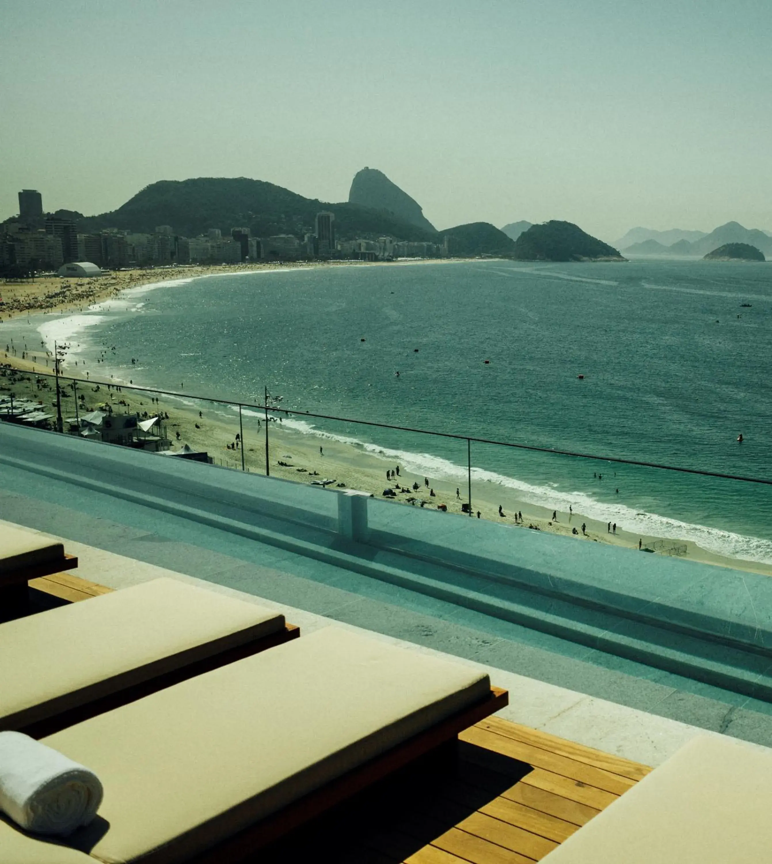 Beach in Emiliano Hotel Rio de Janeiro