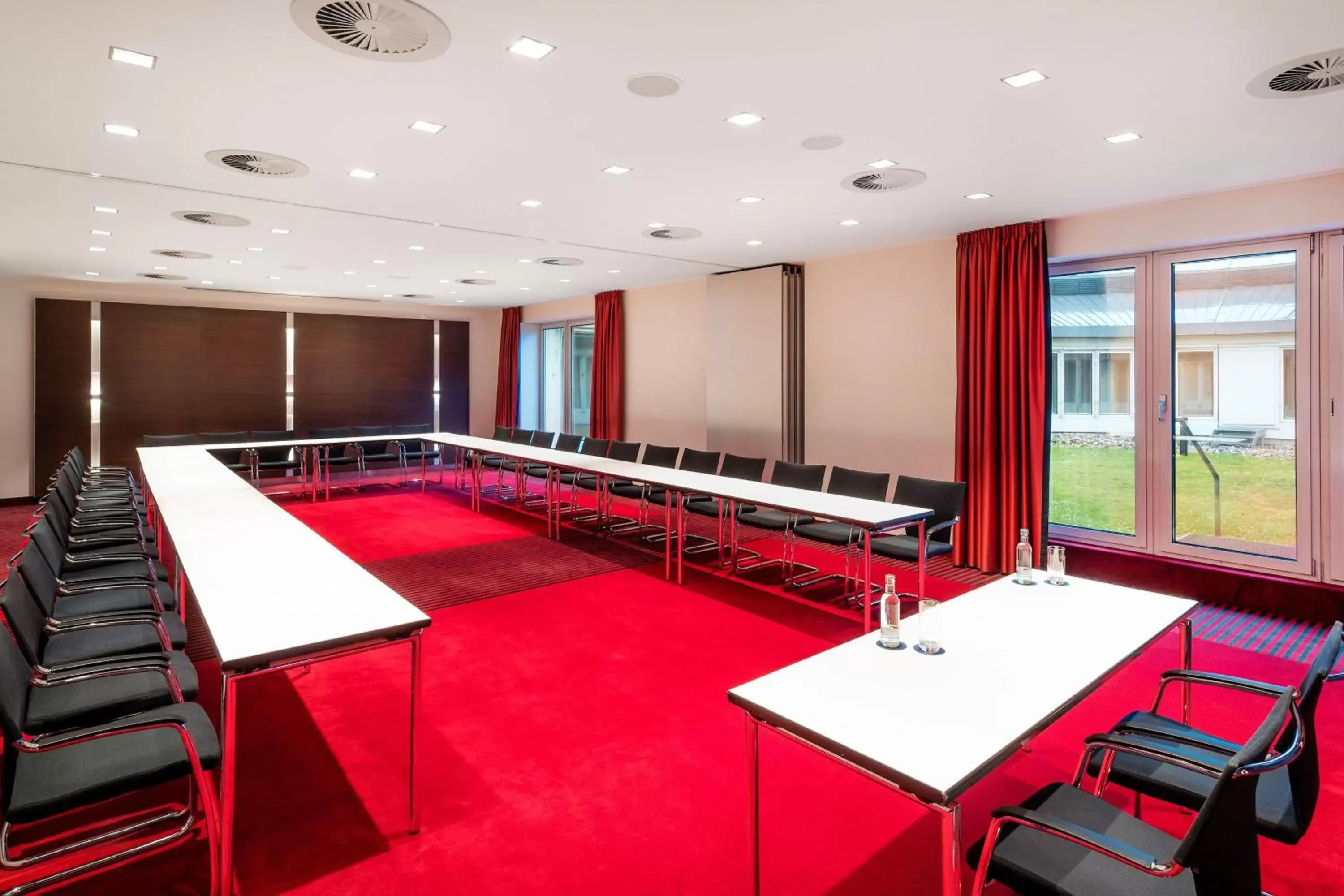 Meeting/conference room in Sheraton Duesseldorf Airport Hotel