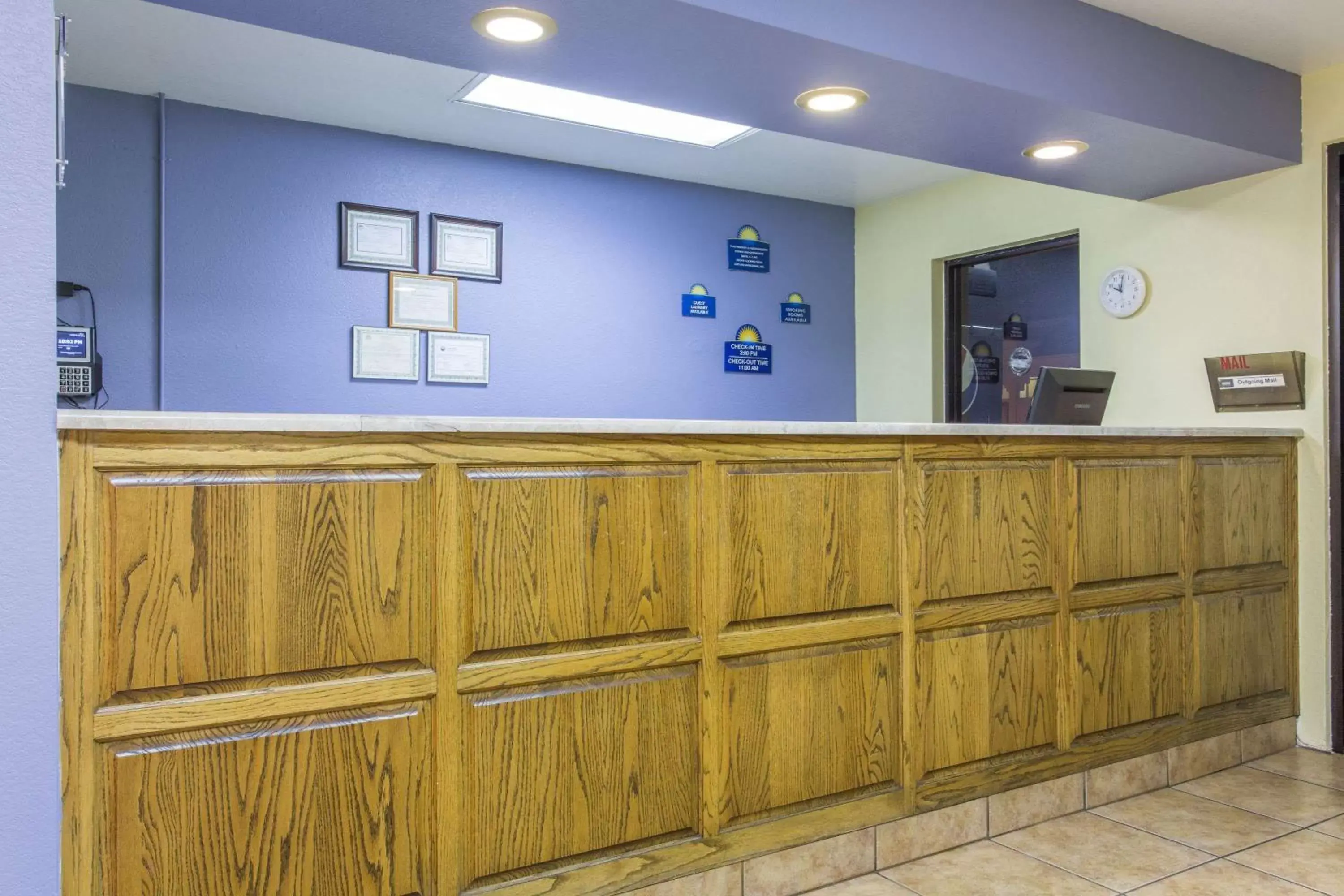 Lobby or reception, Lobby/Reception in Days Inn by Wyndham Kingman West