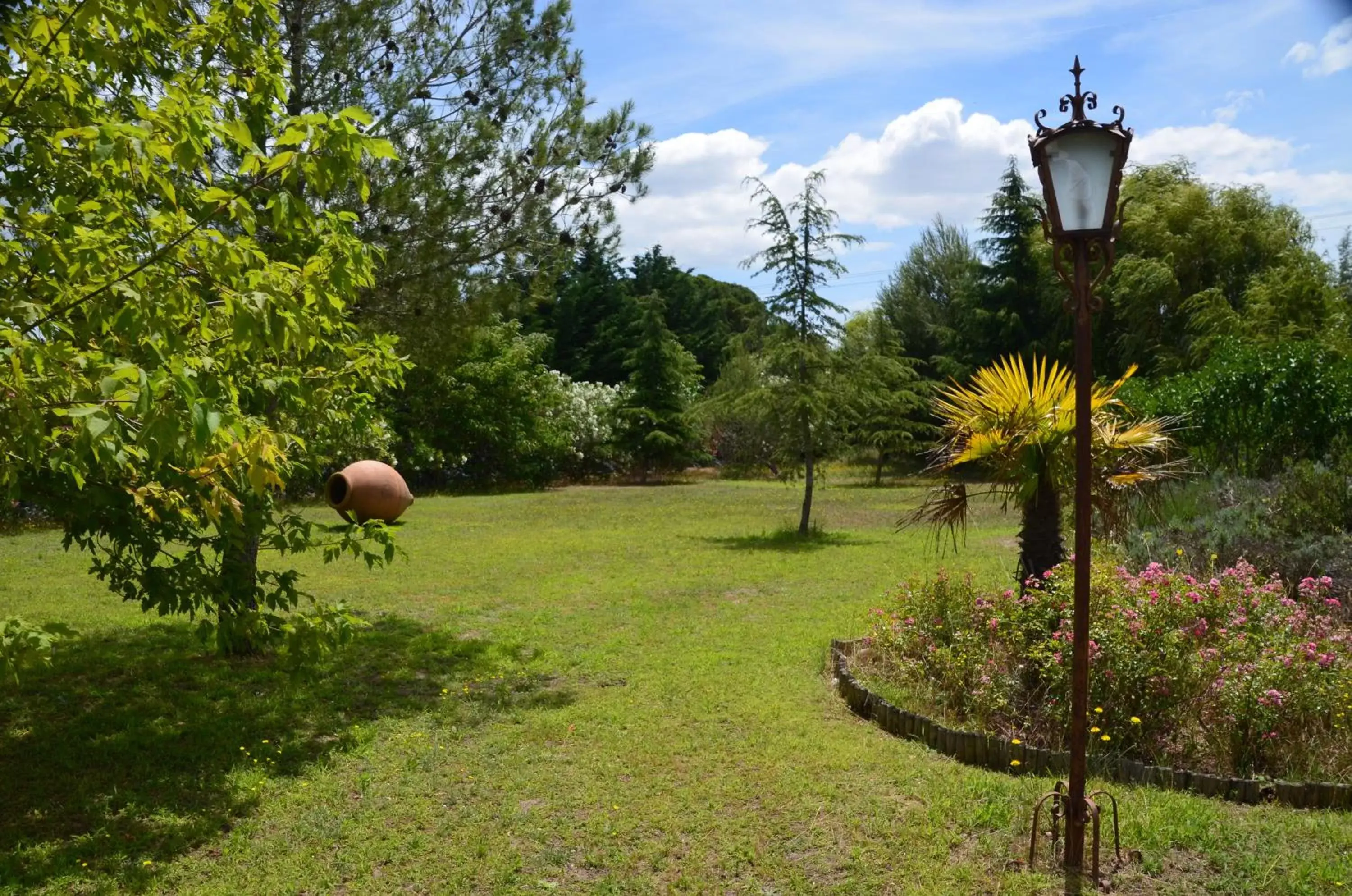 Garden view, Garden in Mas de la Montille