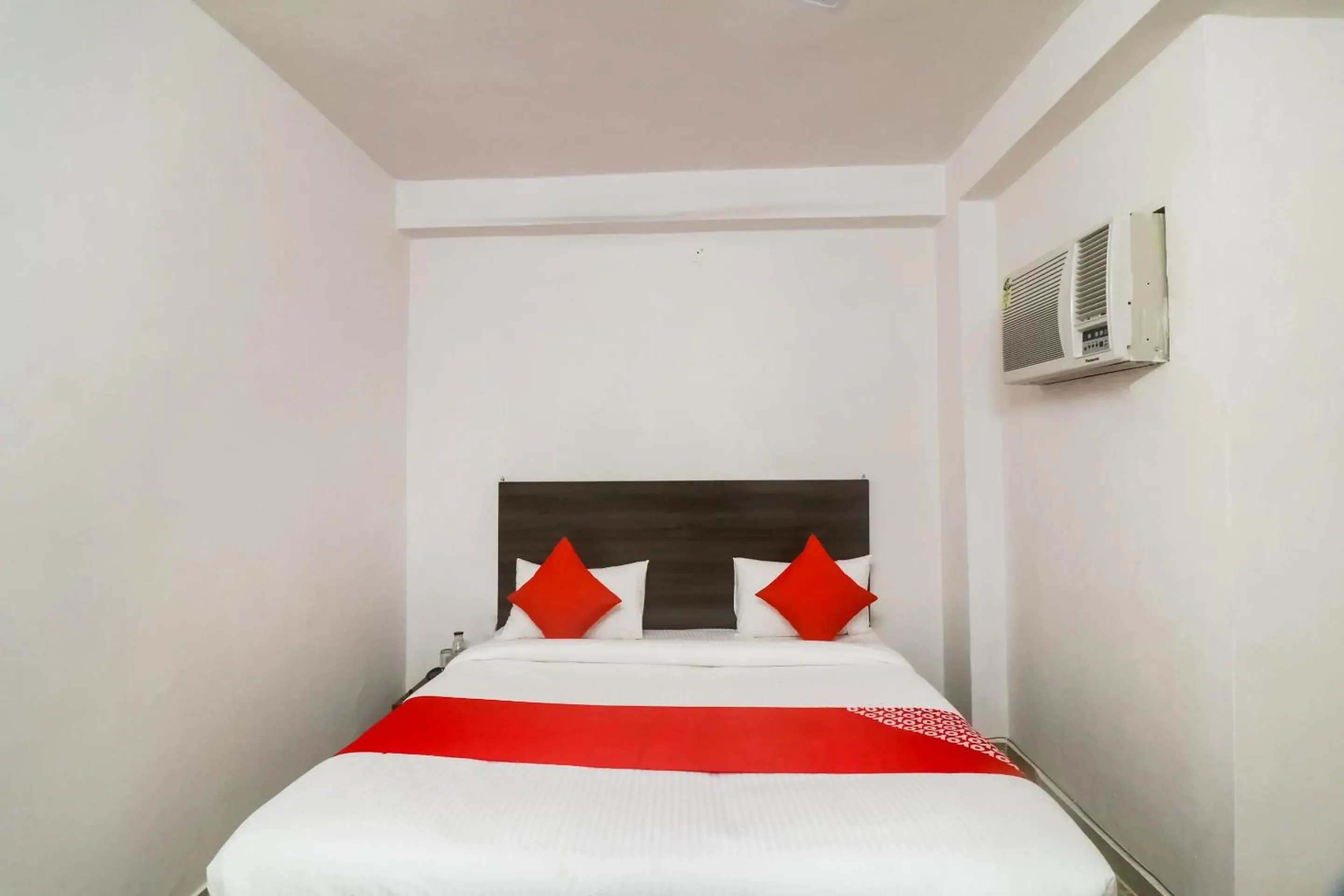 Bedroom, Bed in OYO Lovely Inn Near Akshardham