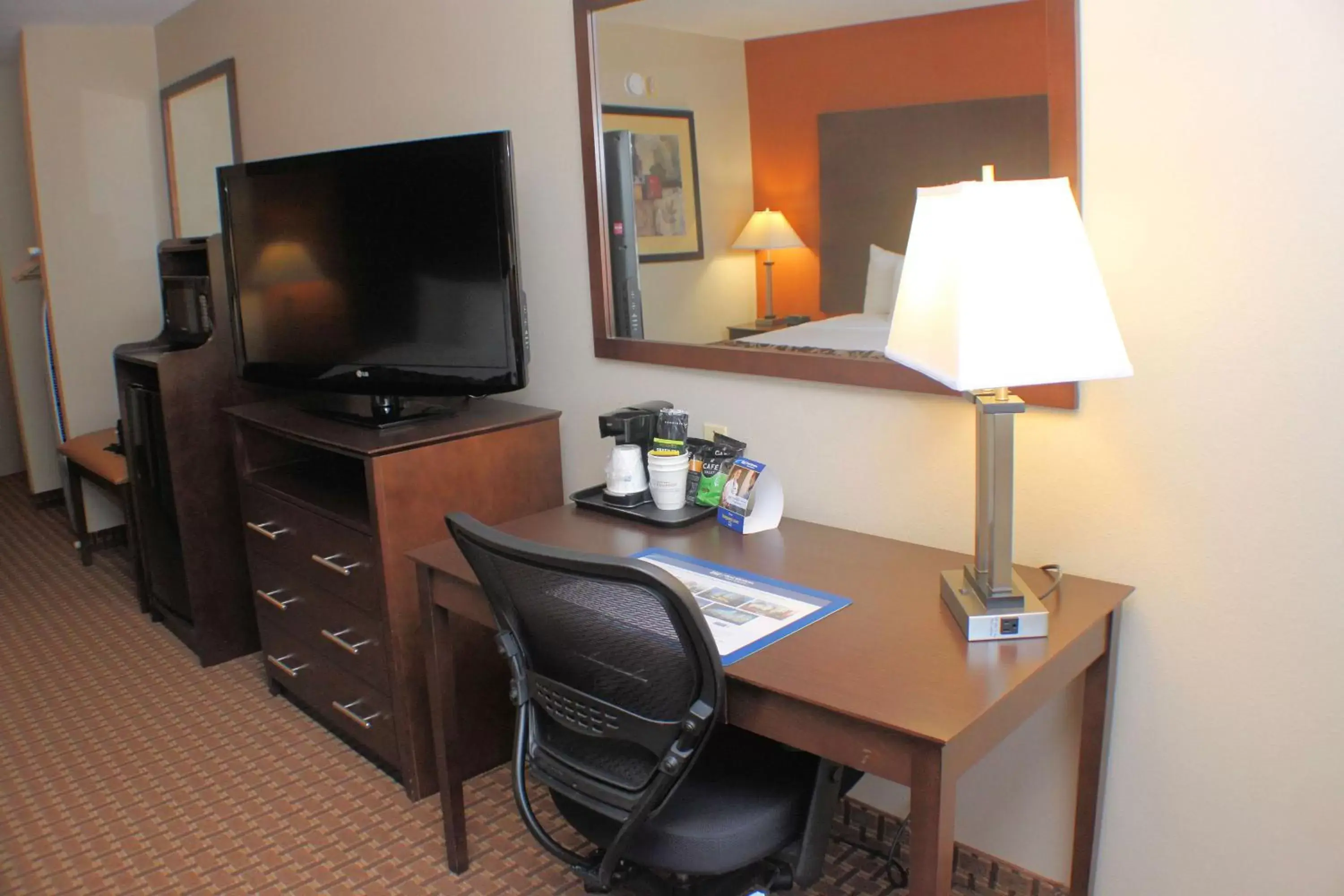 Photo of the whole room, TV/Entertainment Center in Best Western Inn & Suites