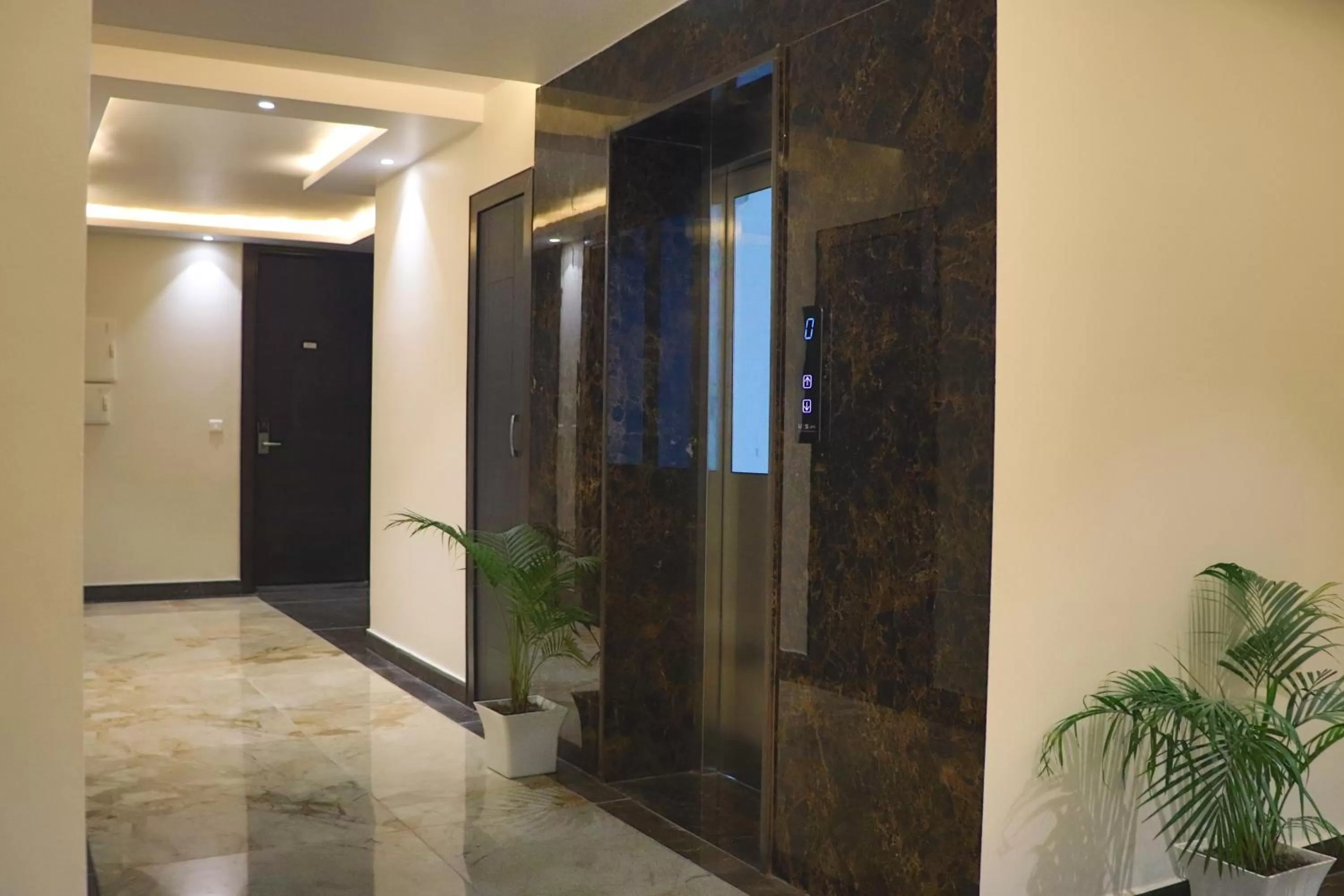 elevator in Hotel Green One Earth