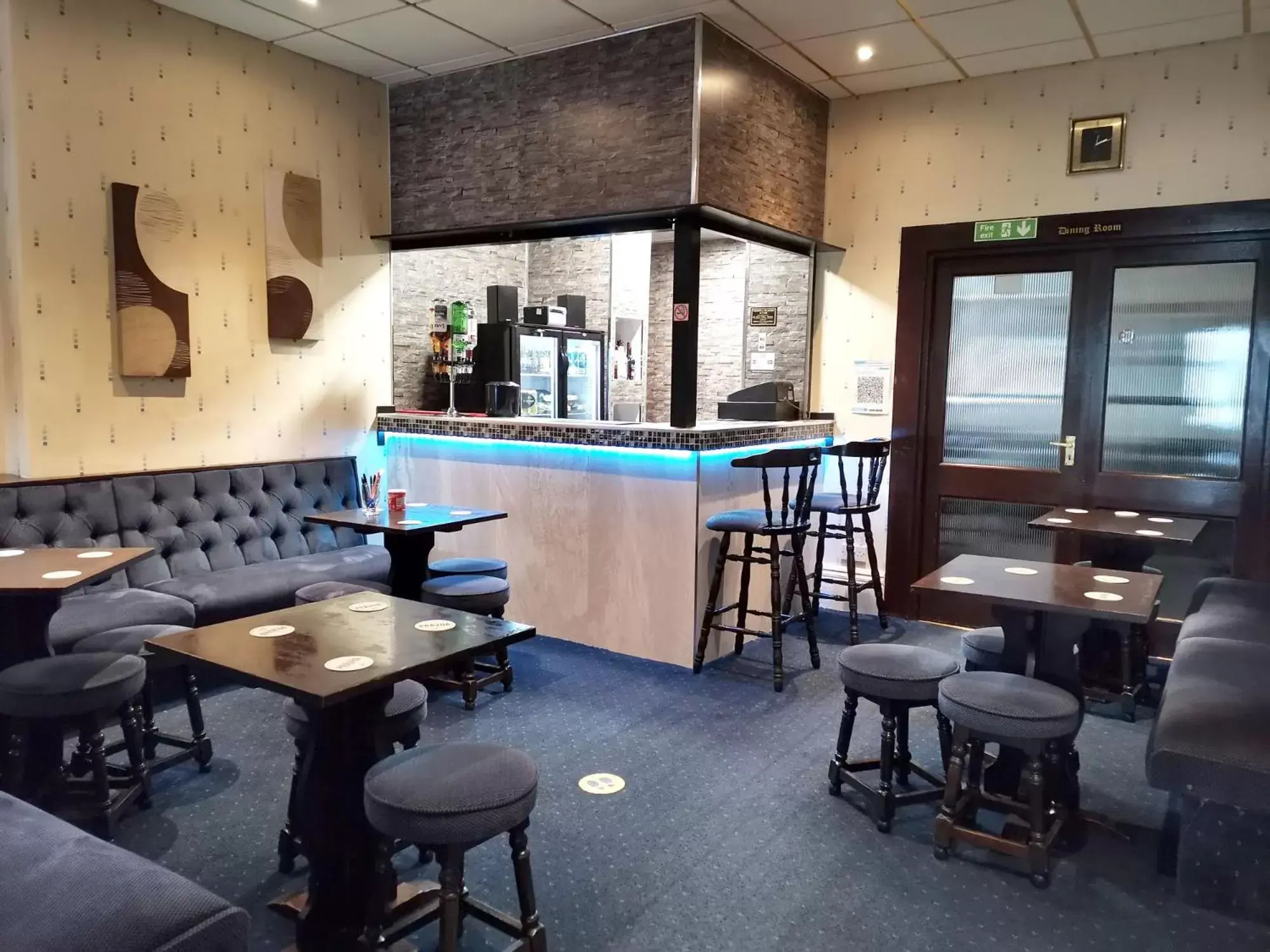 Lounge or bar in Sherwood Hotel