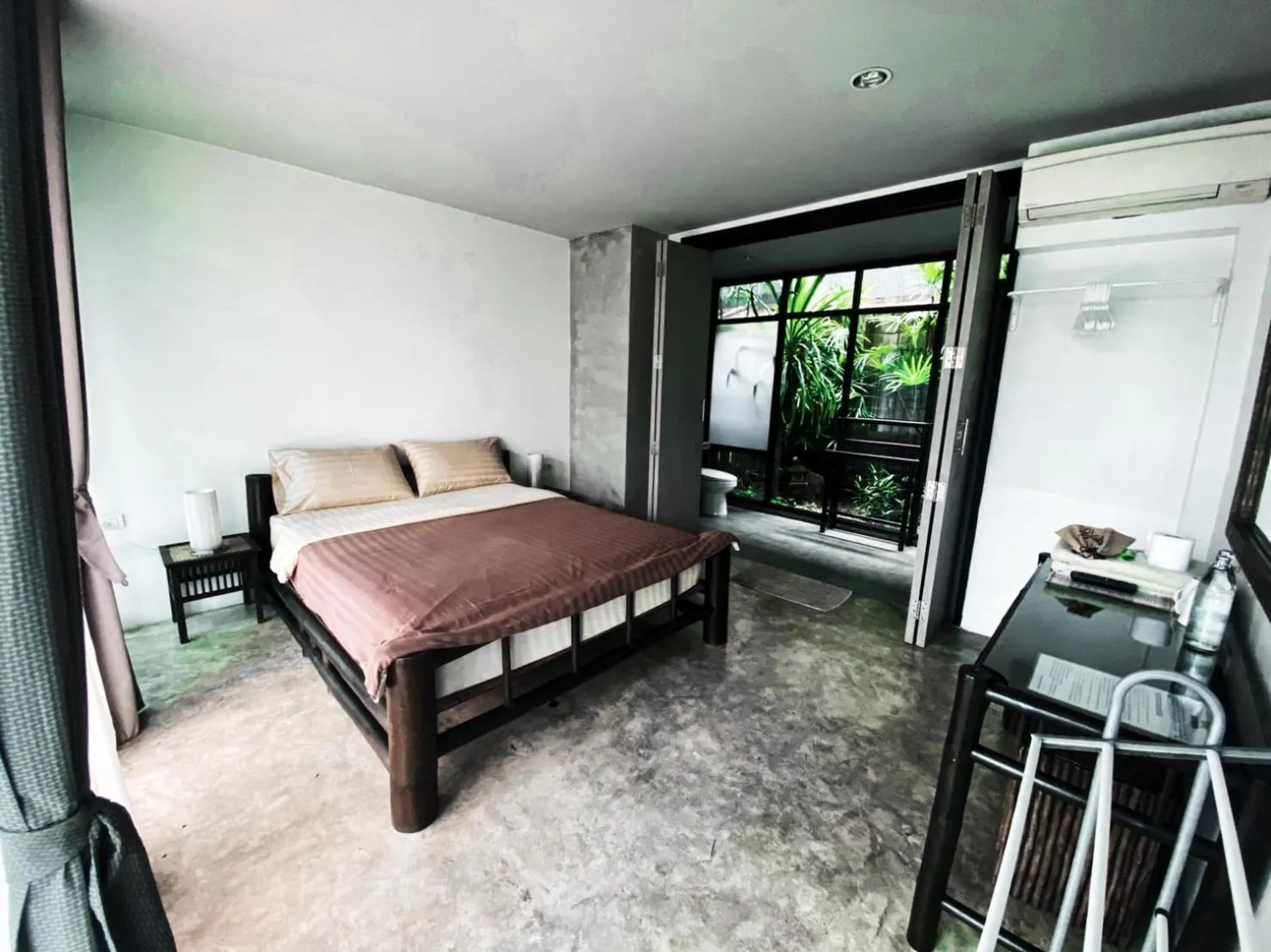 Bed in Lamphu House Chiang Mai