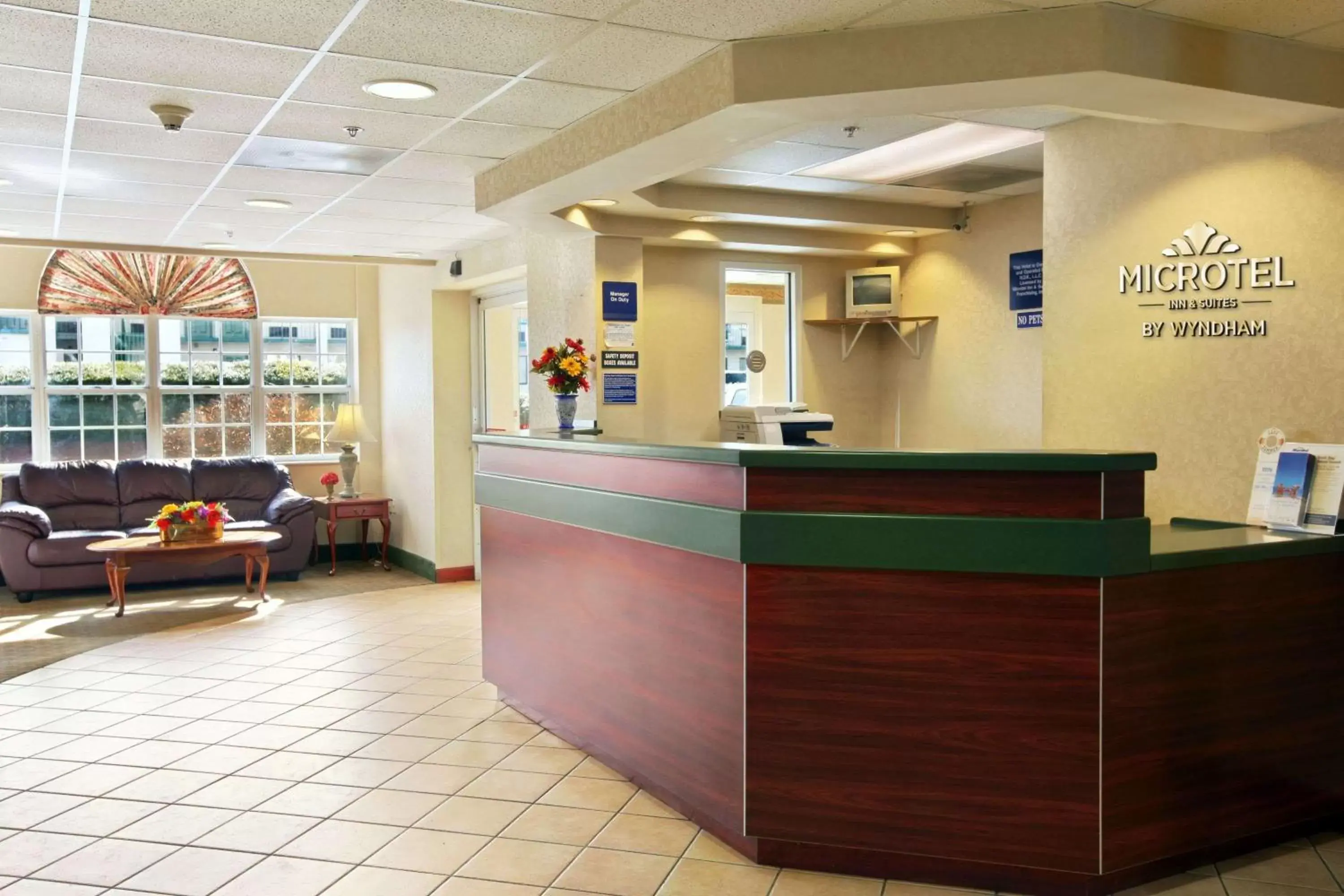 Lobby or reception, Lobby/Reception in Microtel Inn & Suites by Wyndham Rock Hill/Charlotte Area