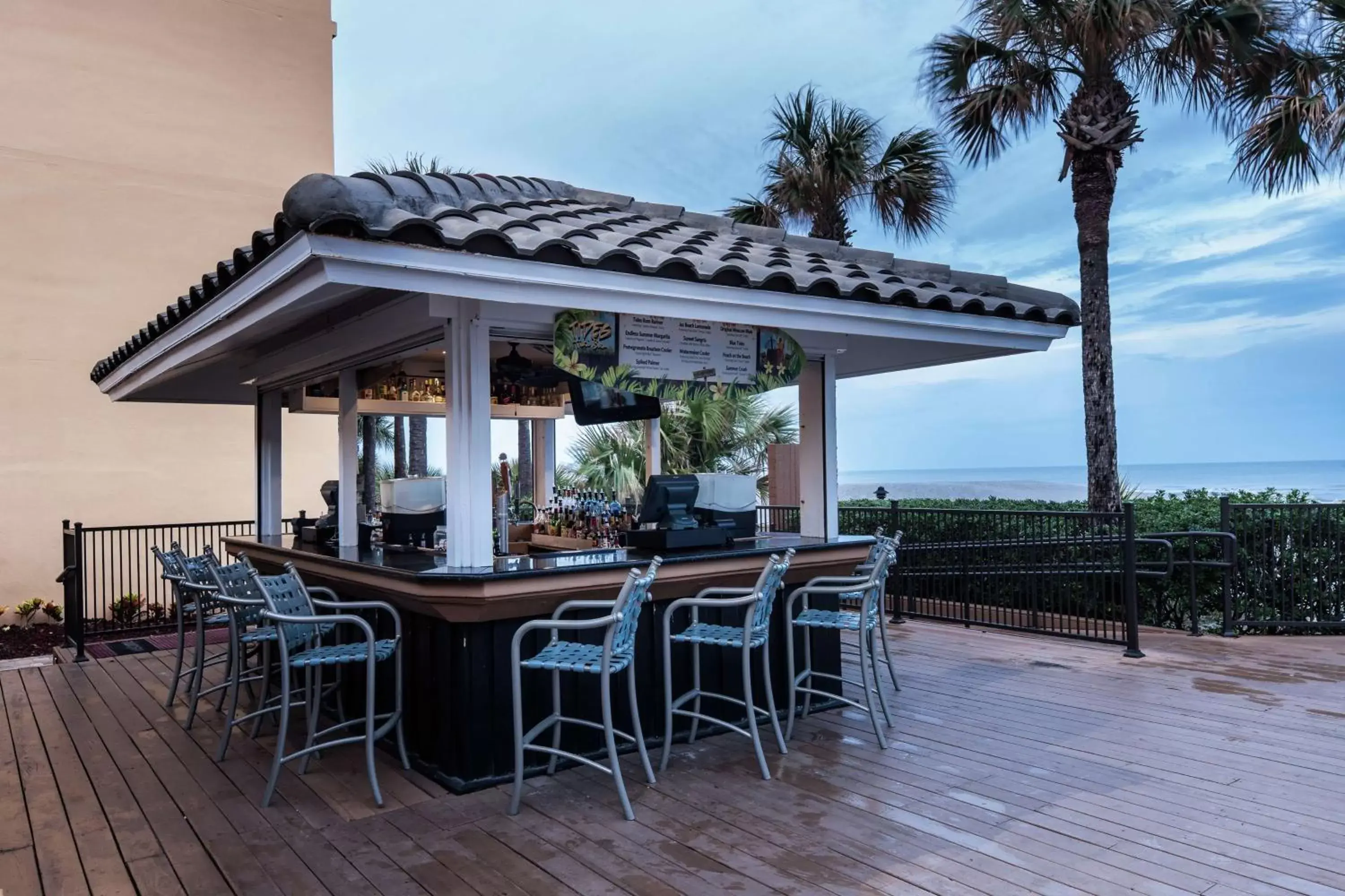Lounge or bar in Hampton Inn Oceanfront Jacksonville Beach