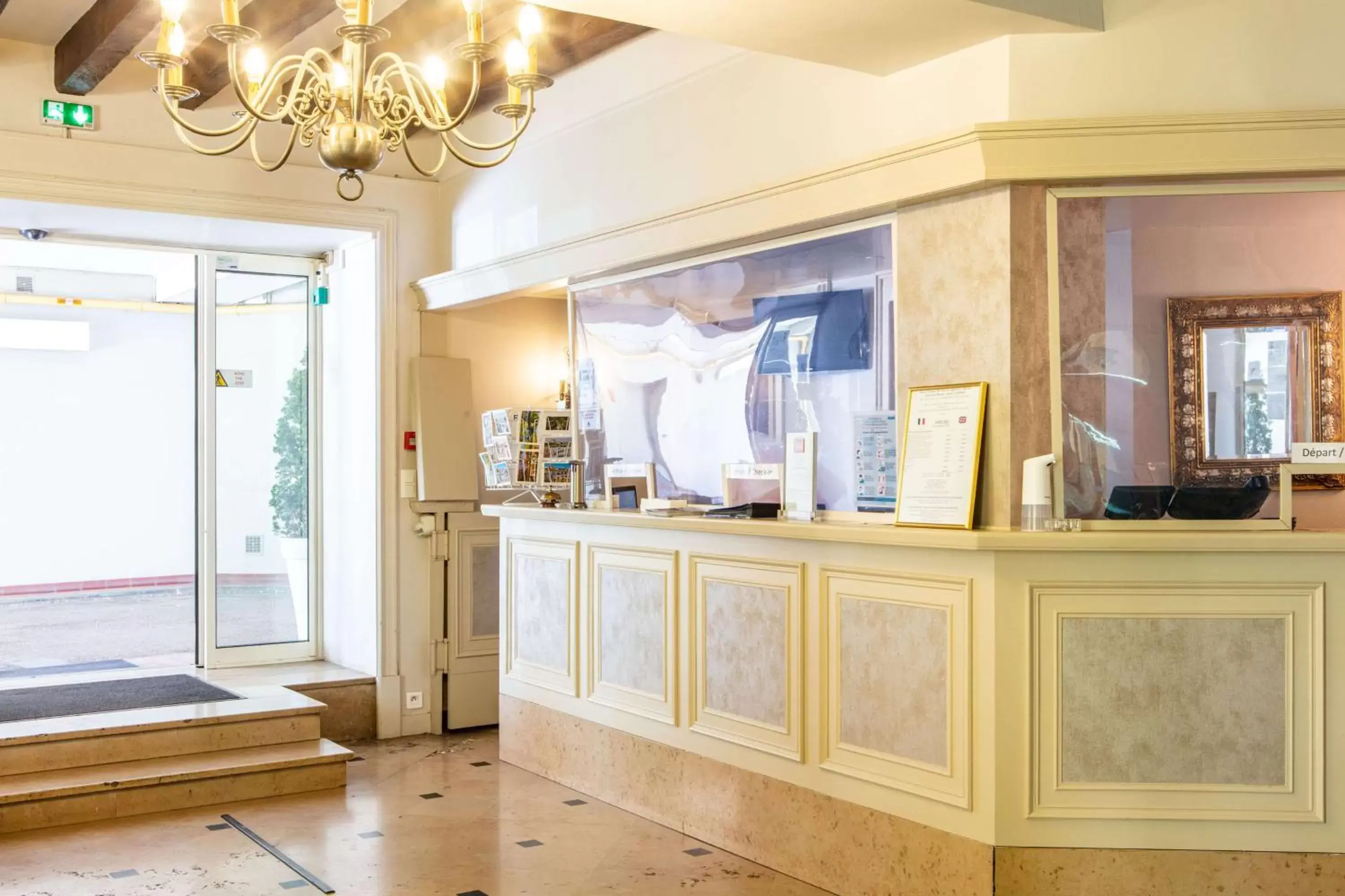 Lobby or reception, Lobby/Reception in Hôtel Le Maxime - Best Western Signature Collection