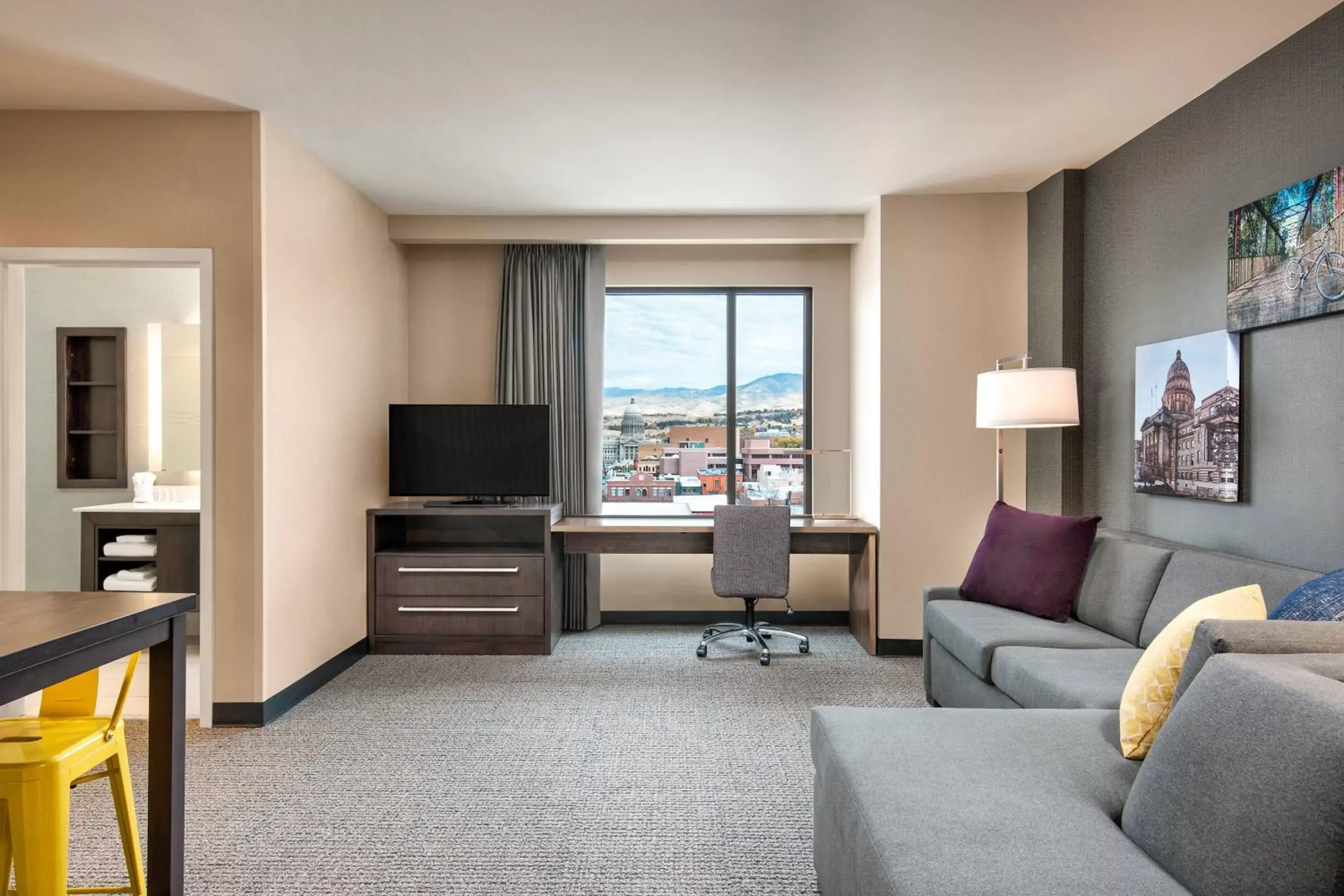 Bedroom, Seating Area in Residence Inn by Marriott Boise Downtown City Center