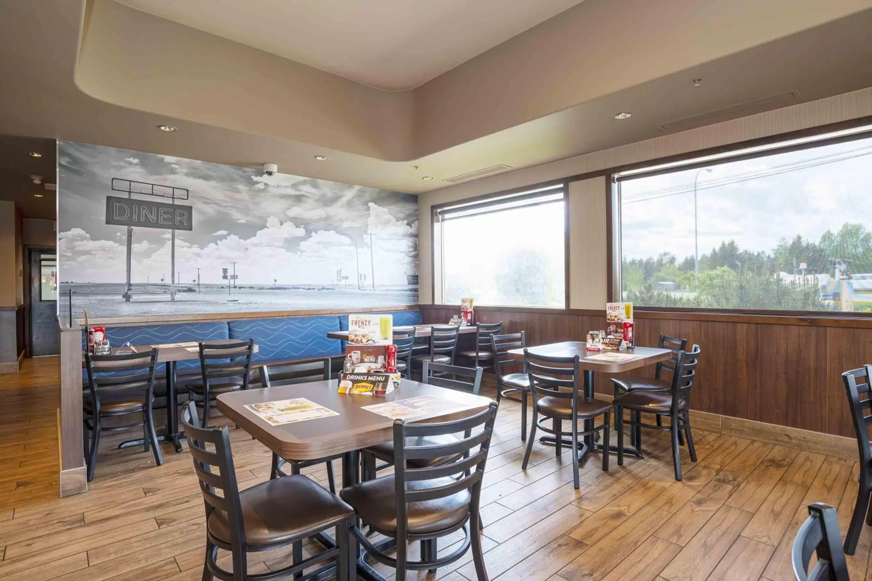 Restaurant/places to eat in Sandman Hotel Quesnel Restaurant/places to eat in Sandman Hotel Quesnel