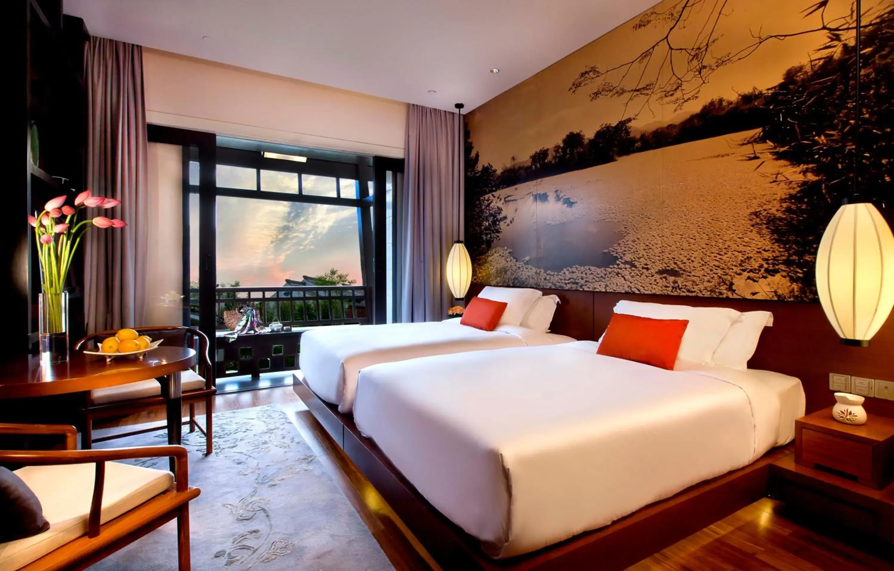 Photo of the whole room, Bed in Angsana Hangzhou