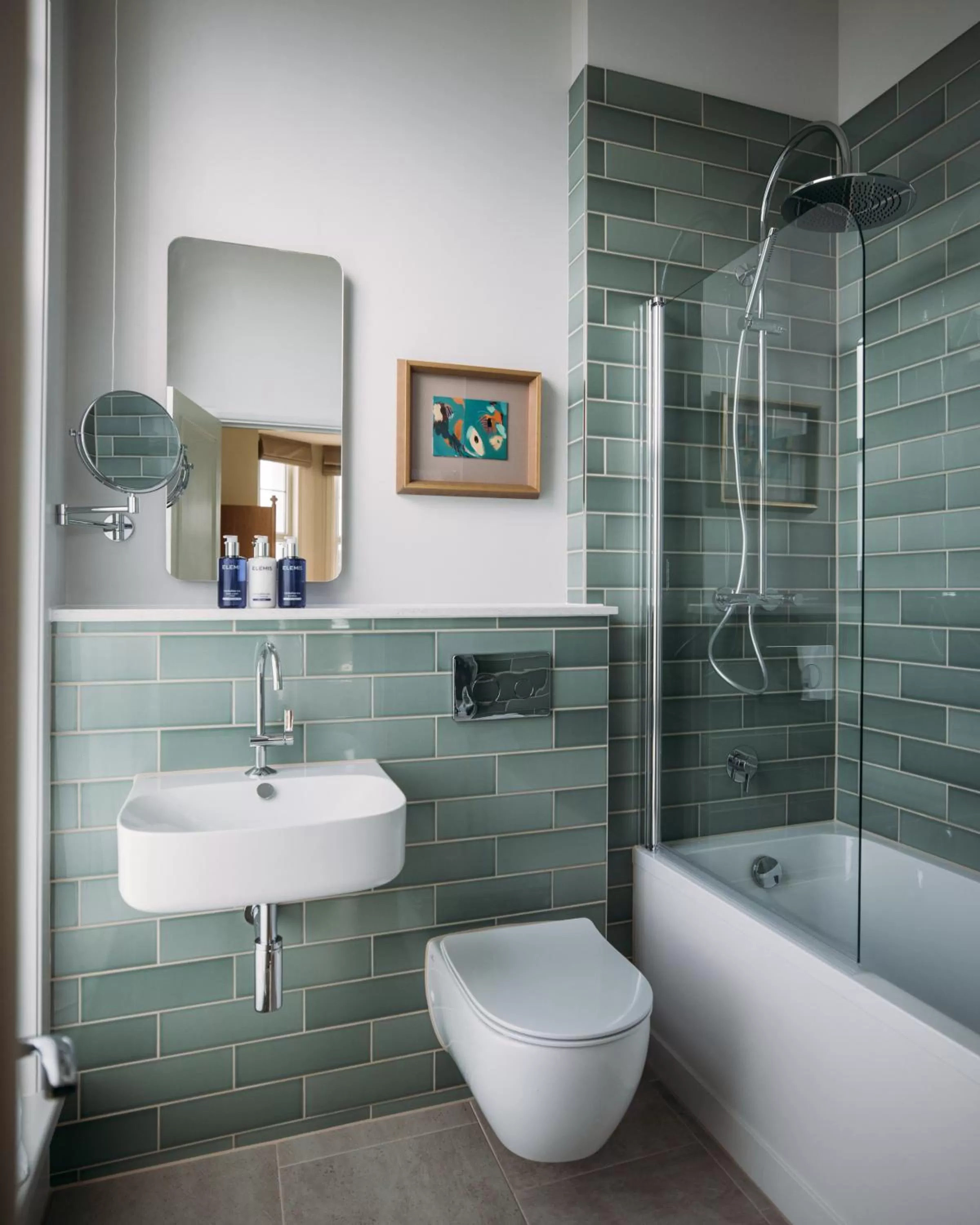 Shower in Polurrian on the Lizard