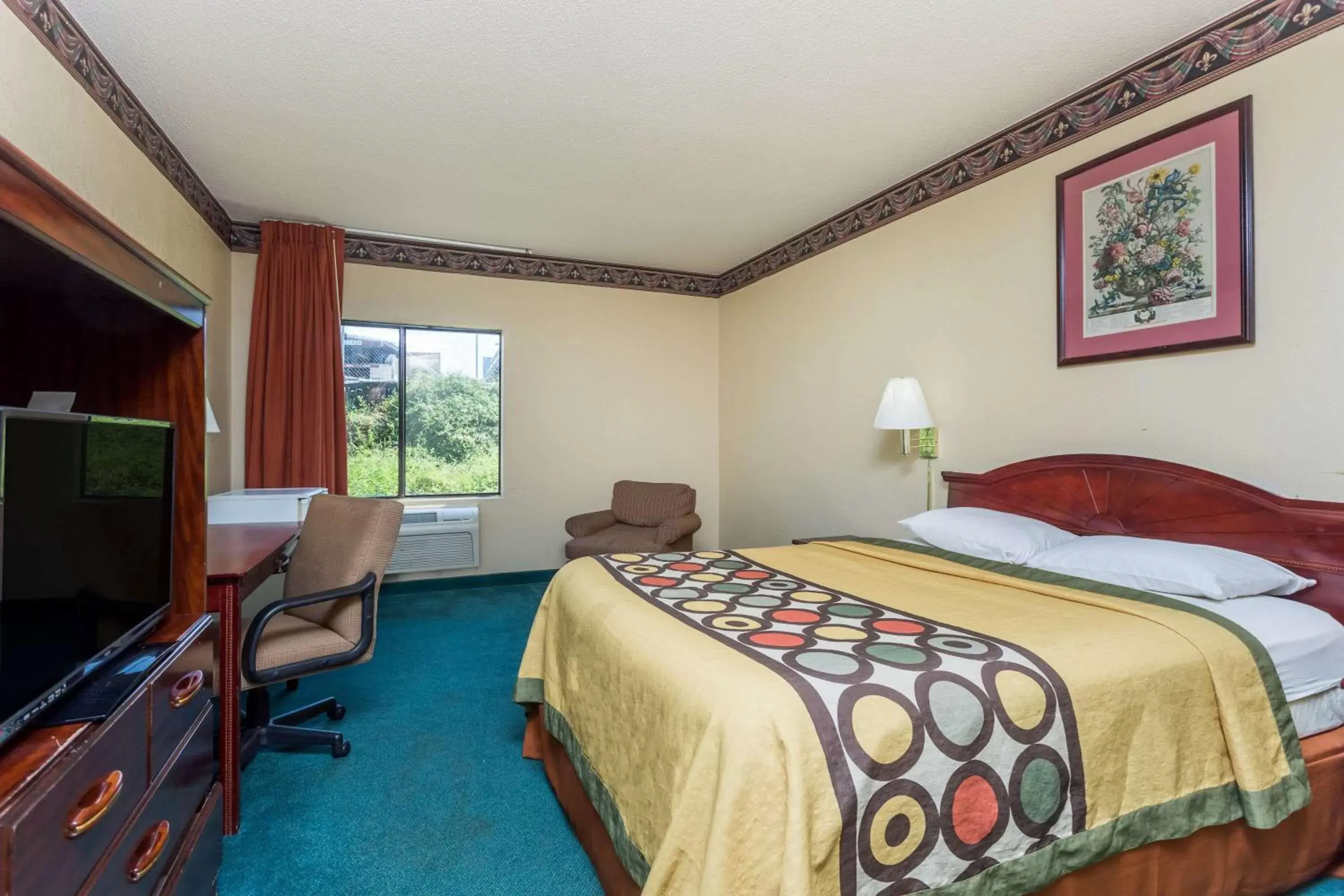 Photo of the whole room, Bed in Super 8 by Wyndham Piedmont Greenville Area