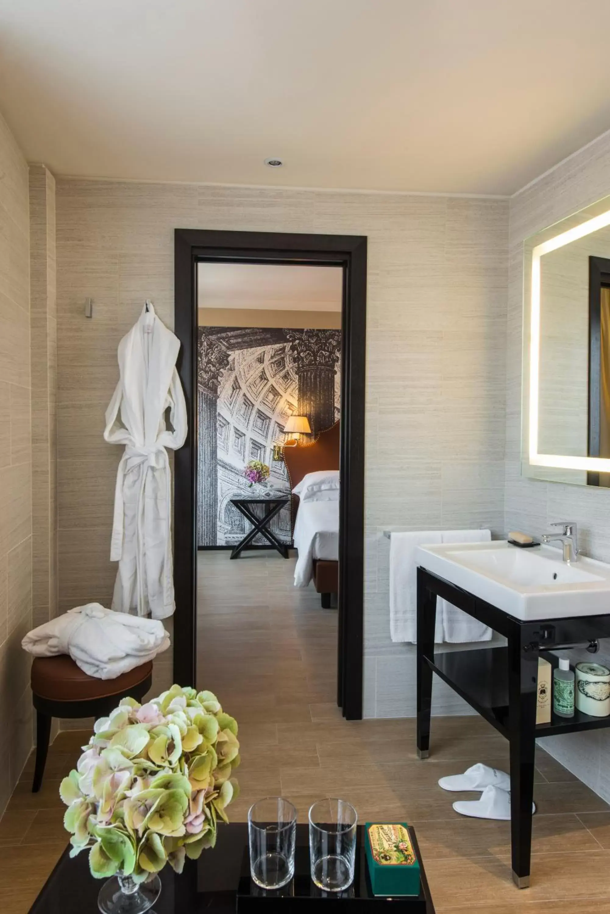 Bathroom, Room Photo in Starhotels Michelangelo Rome