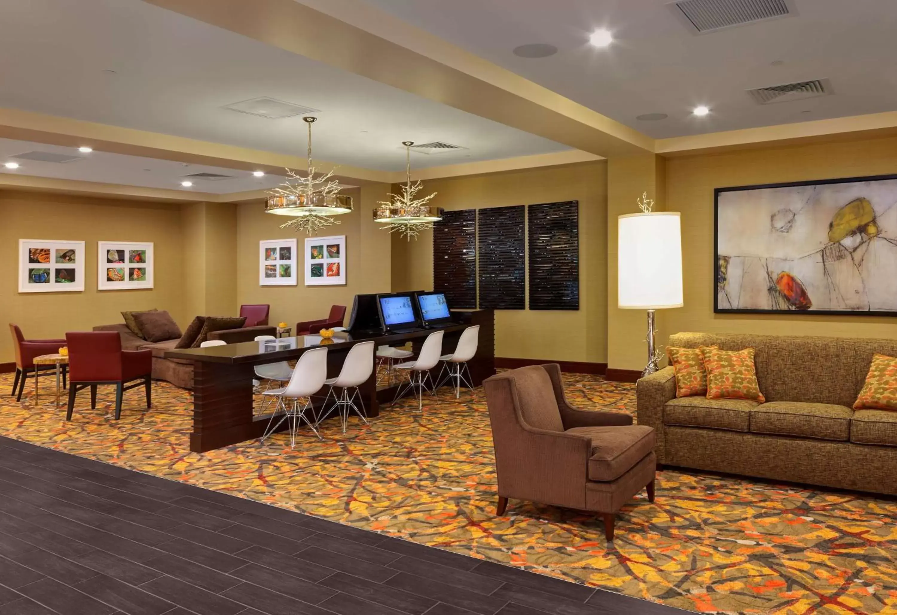 Business facilities in DoubleTree by Hilton Hotel St. Louis - Chesterfield