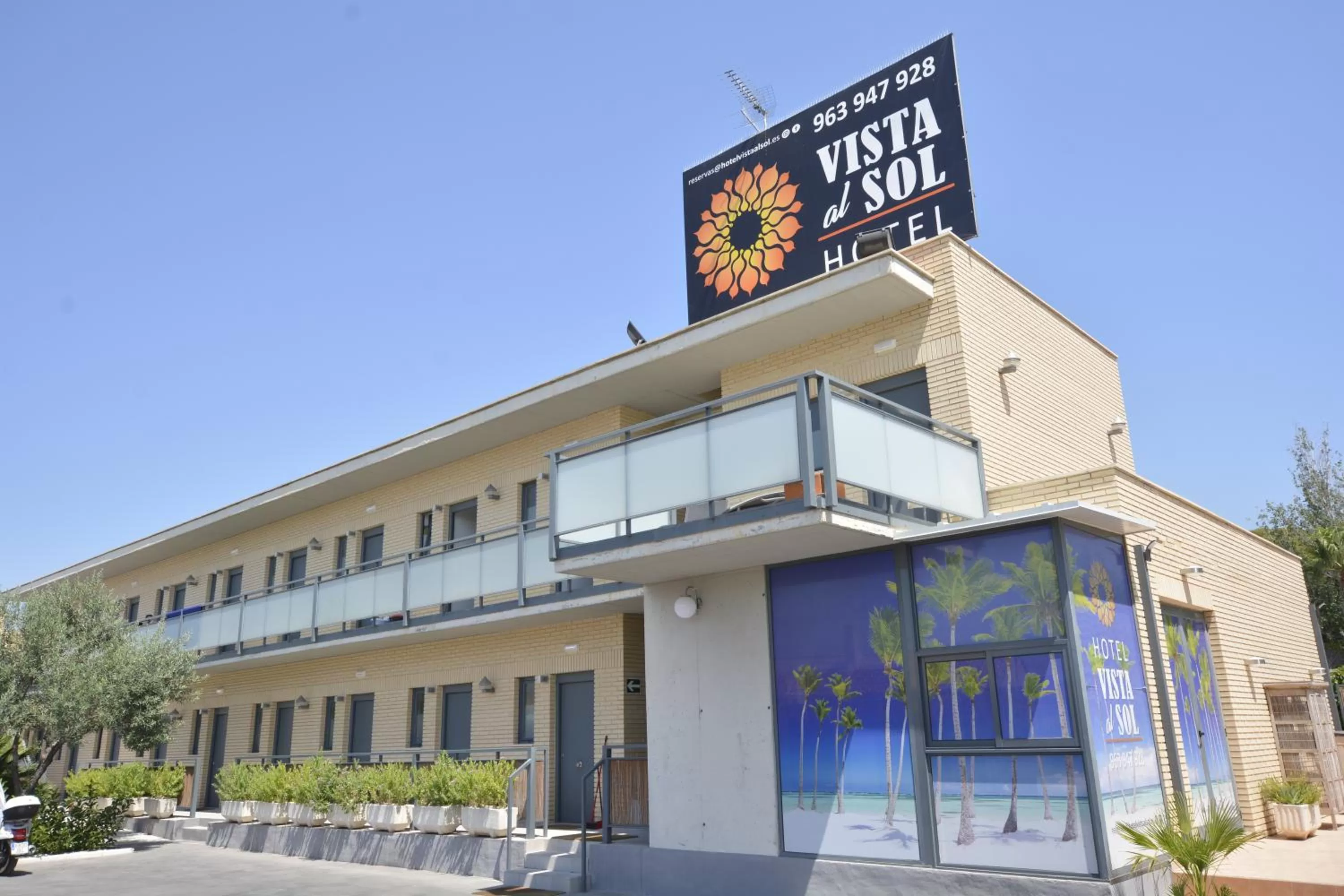 Facade/entrance in Hotel Vista al Sol
