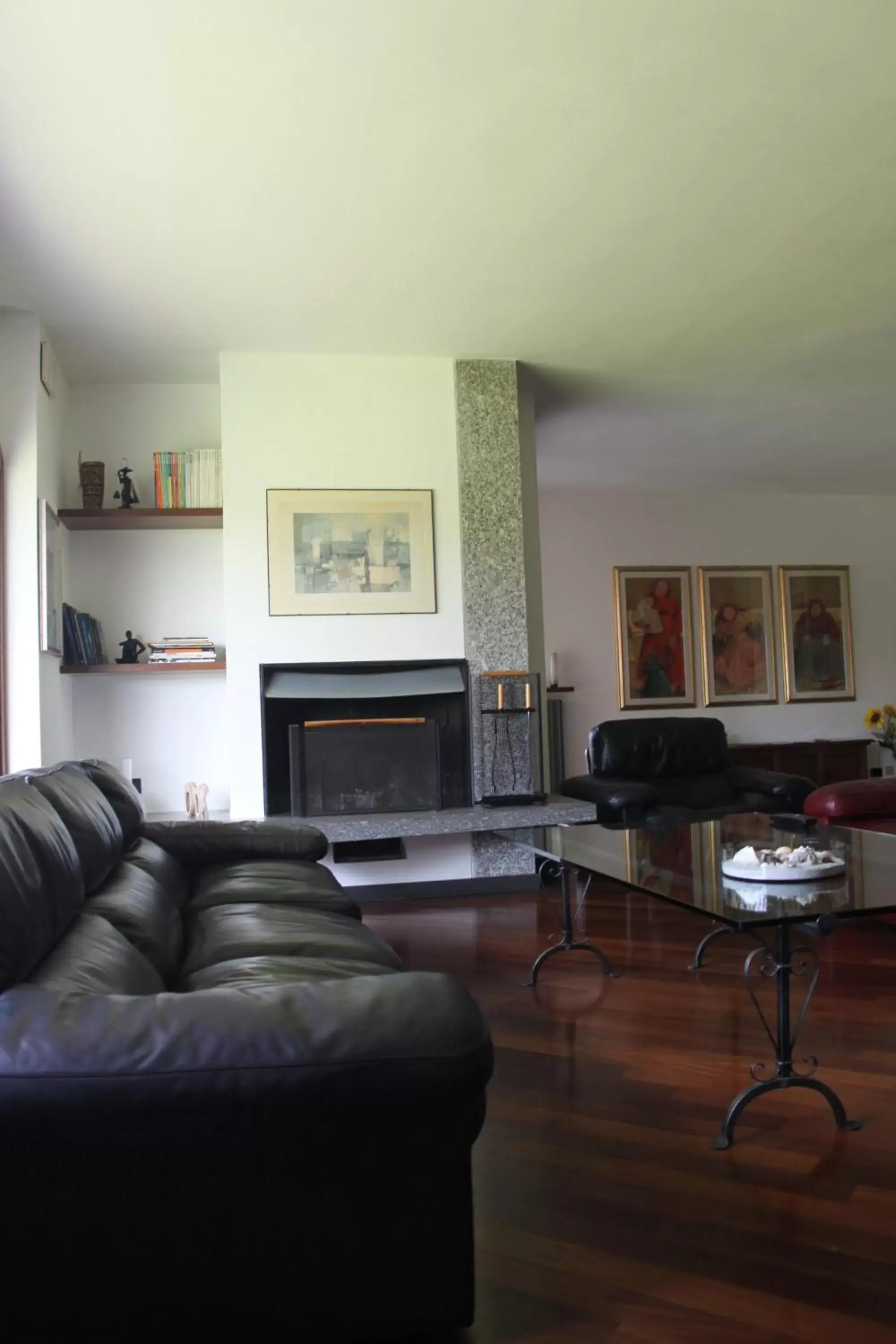 Communal lounge/ TV room, Seating Area in Villa Onorina
