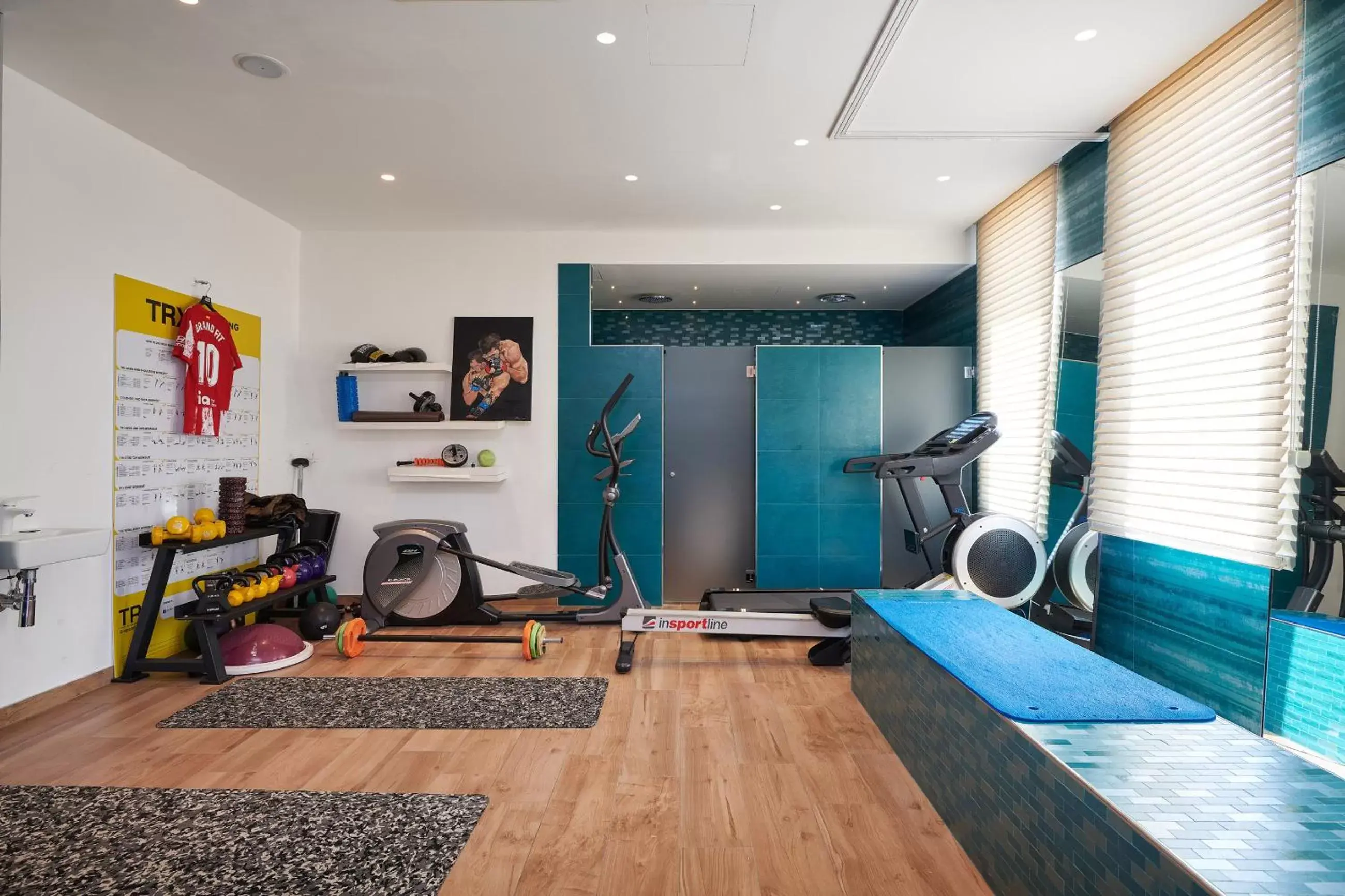 Fitness centre/facilities in Hotel Adria Fitness centre/facilities in Hotel Adria