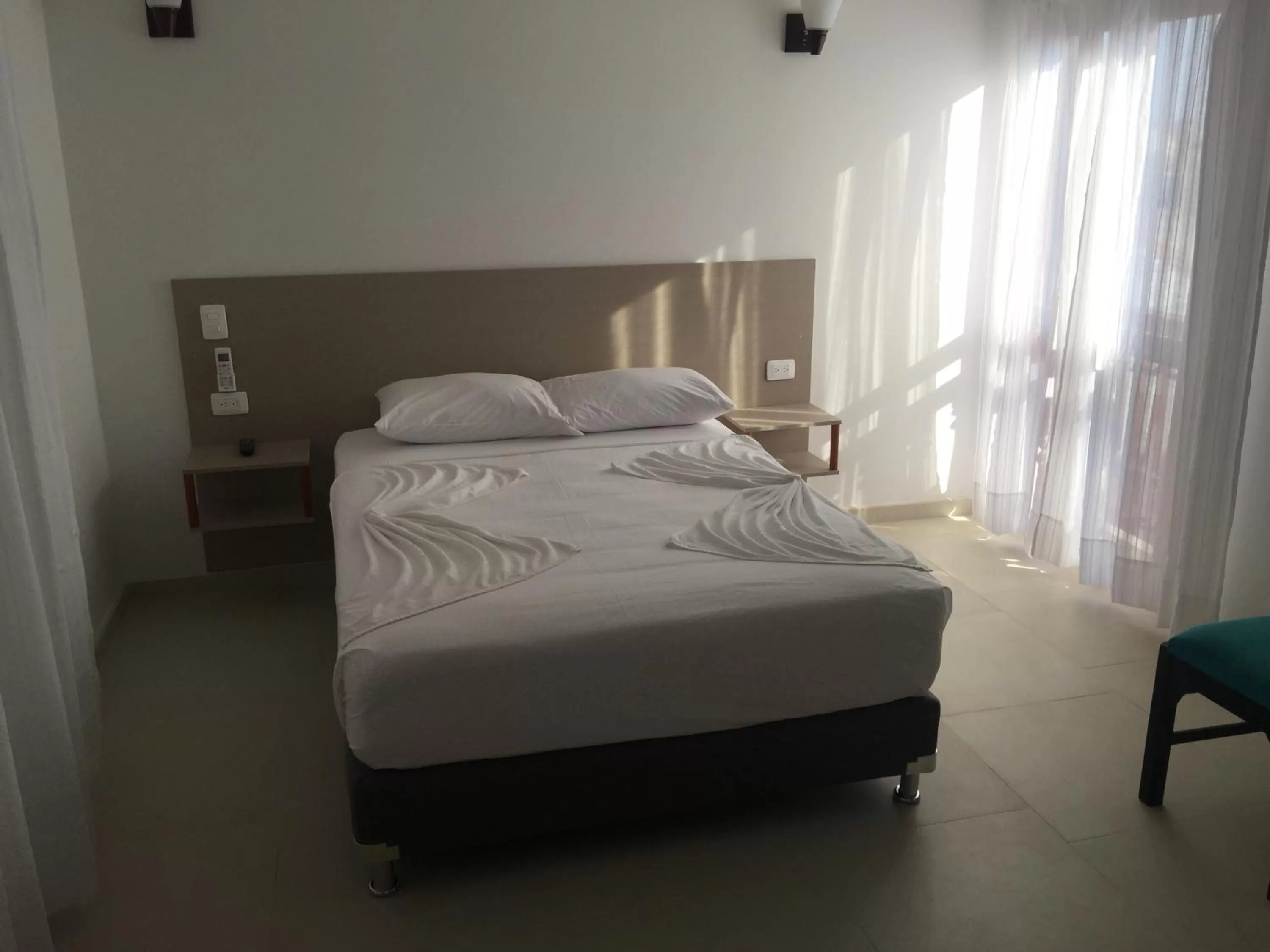 Bedroom, Bed in Akel House Hotel