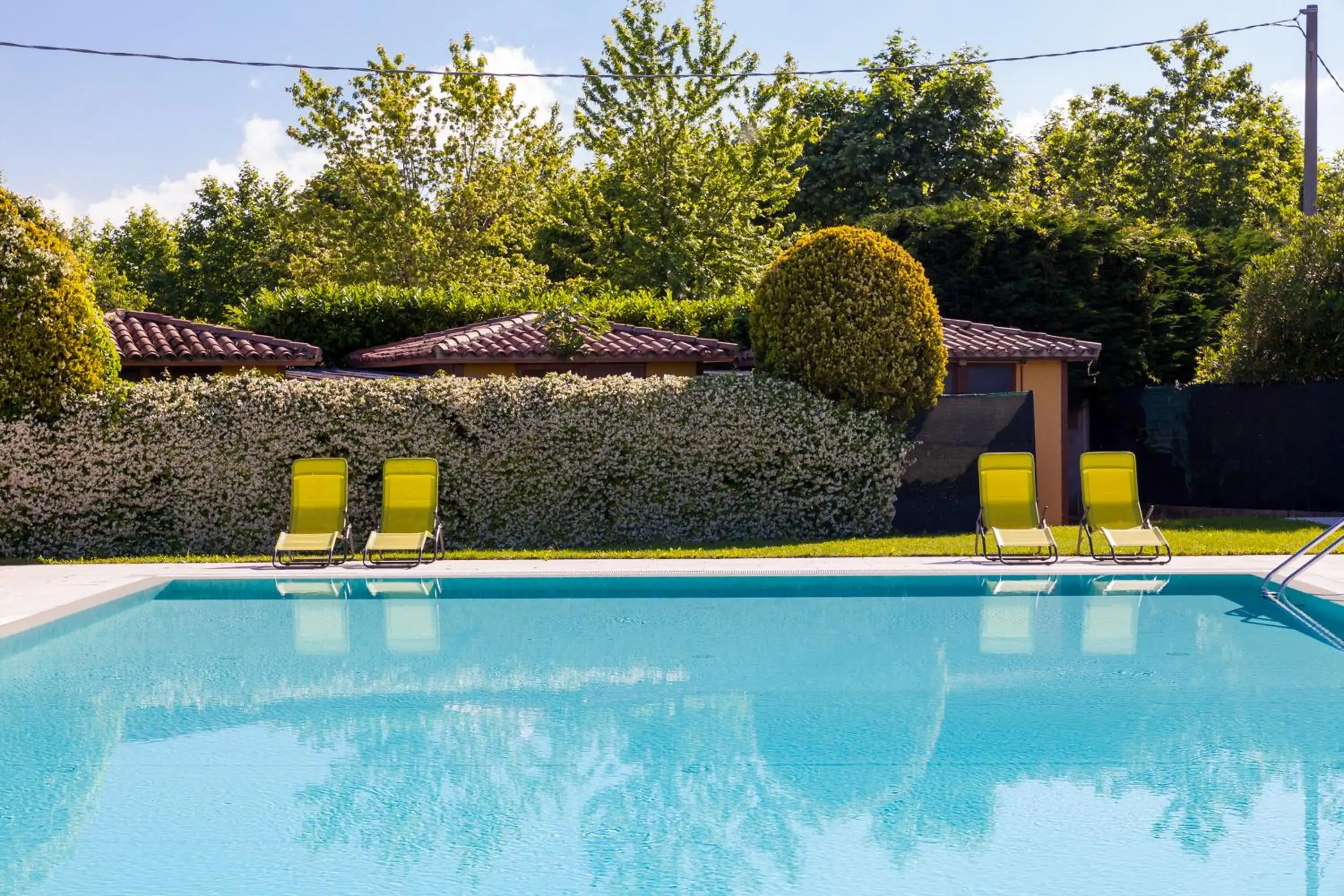 Swimming Pool in Hotel Ristorante Al Fiore