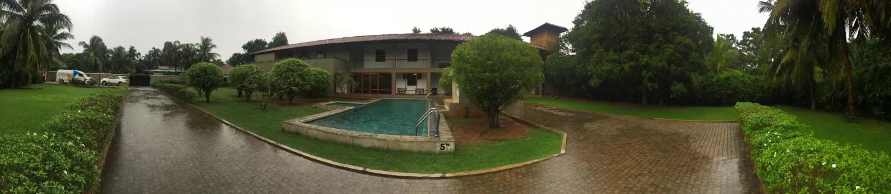Property building, Swimming Pool in Jaffna Heritage Hotel