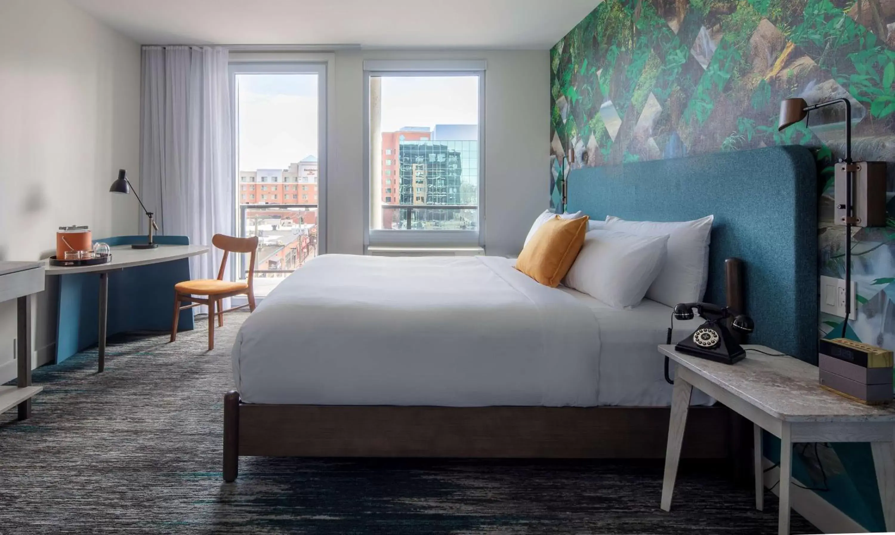 Bed in Canvas Moncton, Tapestry Collection By Hilton Bed in Canvas Moncton, Tapestry Collection By Hilton