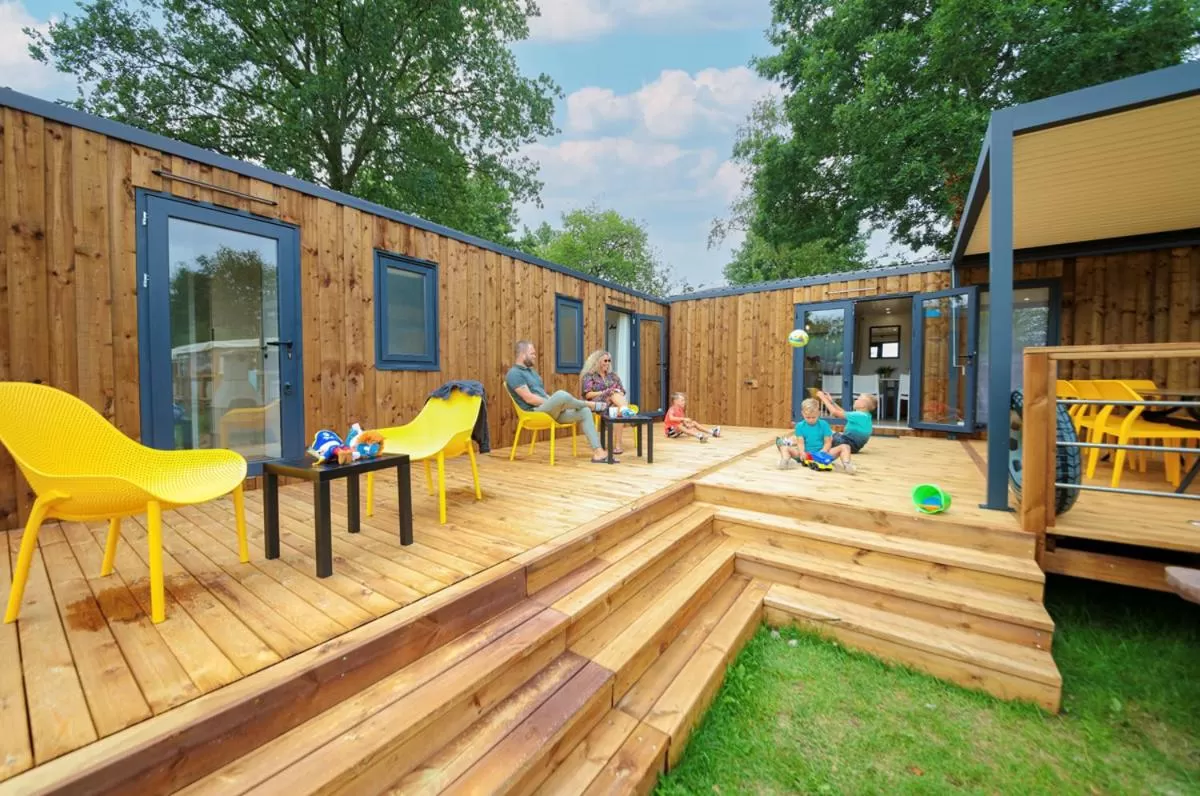 Four-Bedroom Villa with Spa in Camping Le Parc de Paris