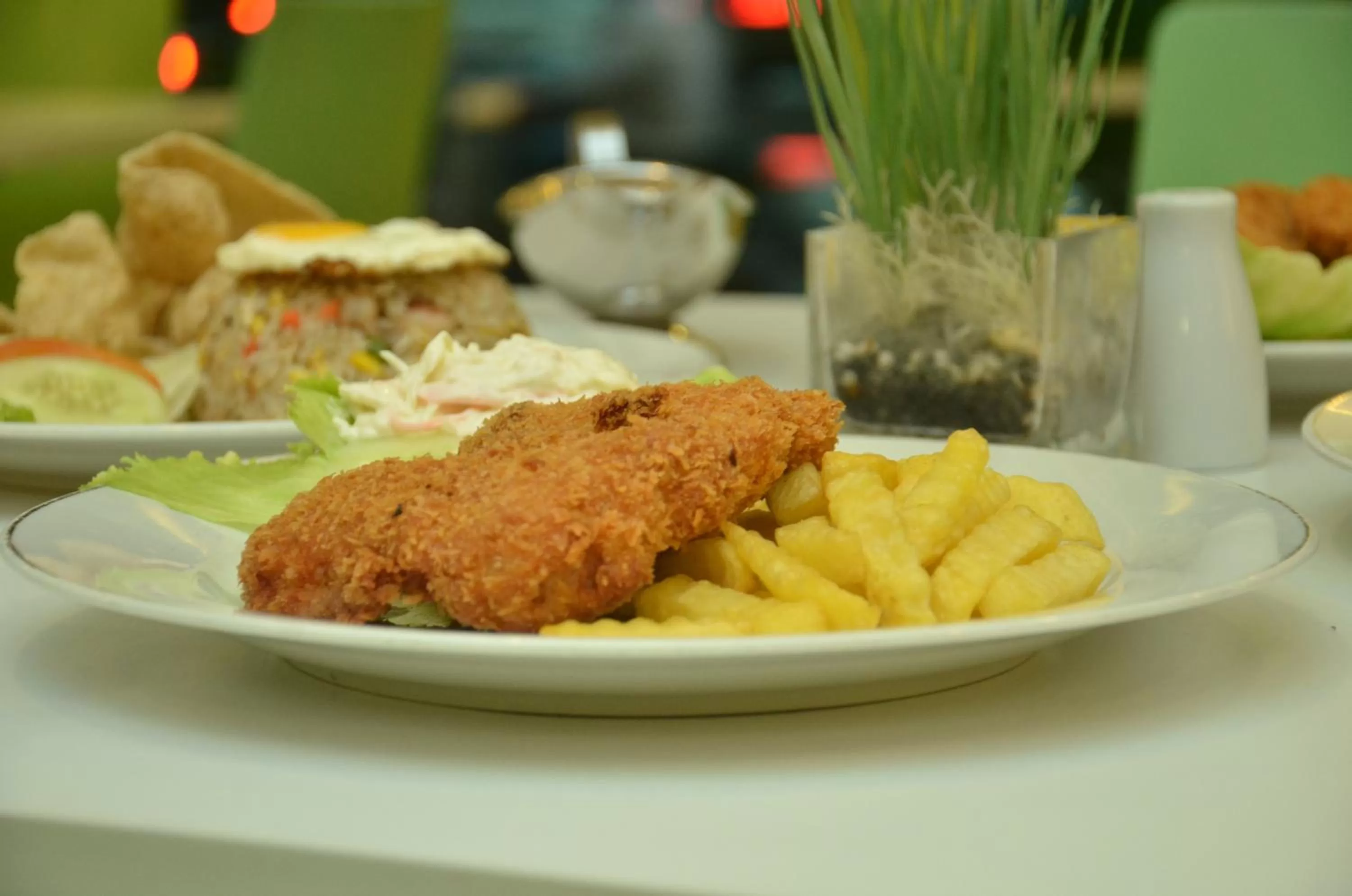 Food in Grand Pacific Hotel PWTC