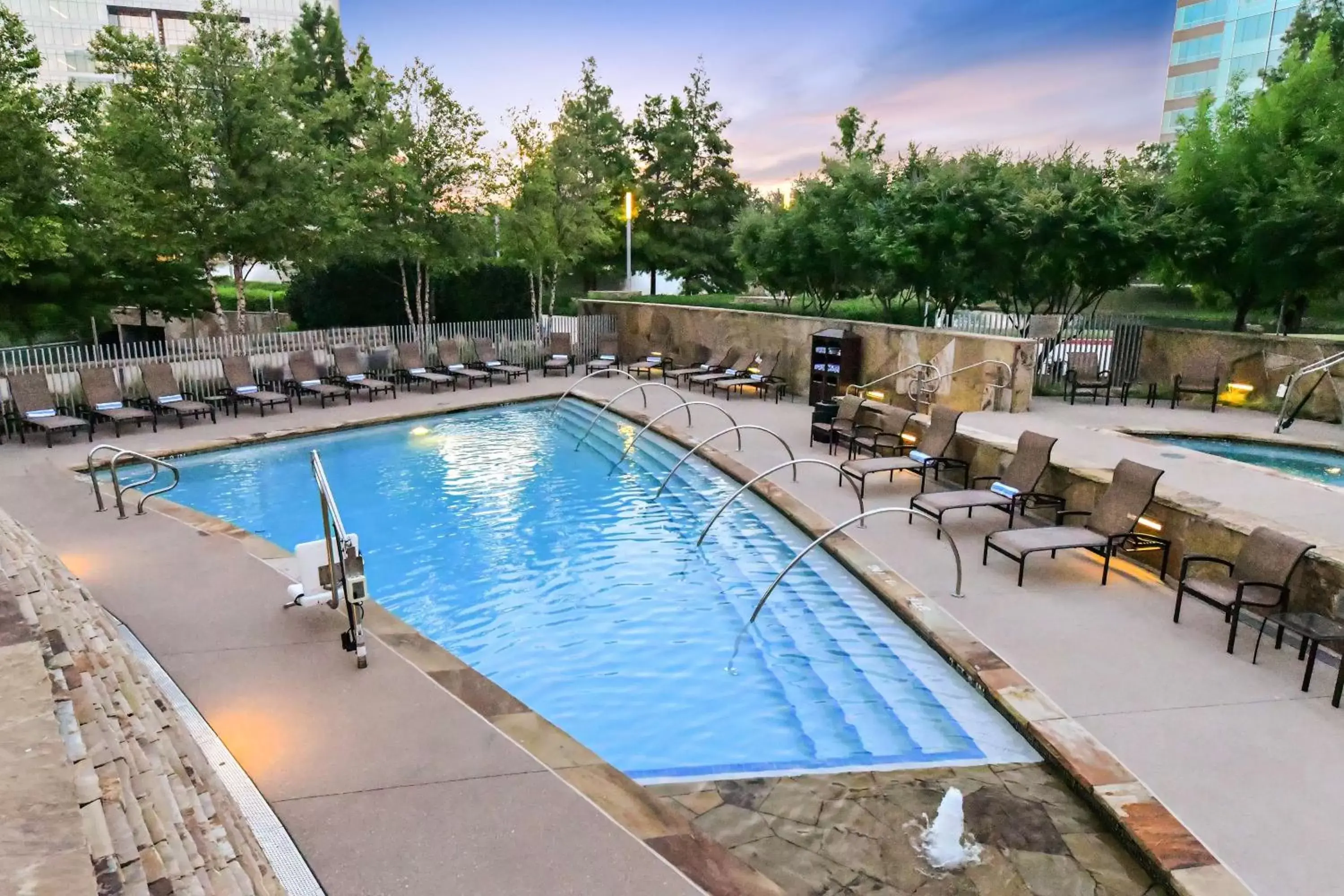 Property building, Swimming Pool in Hilton Dallas/Plano Granite Park