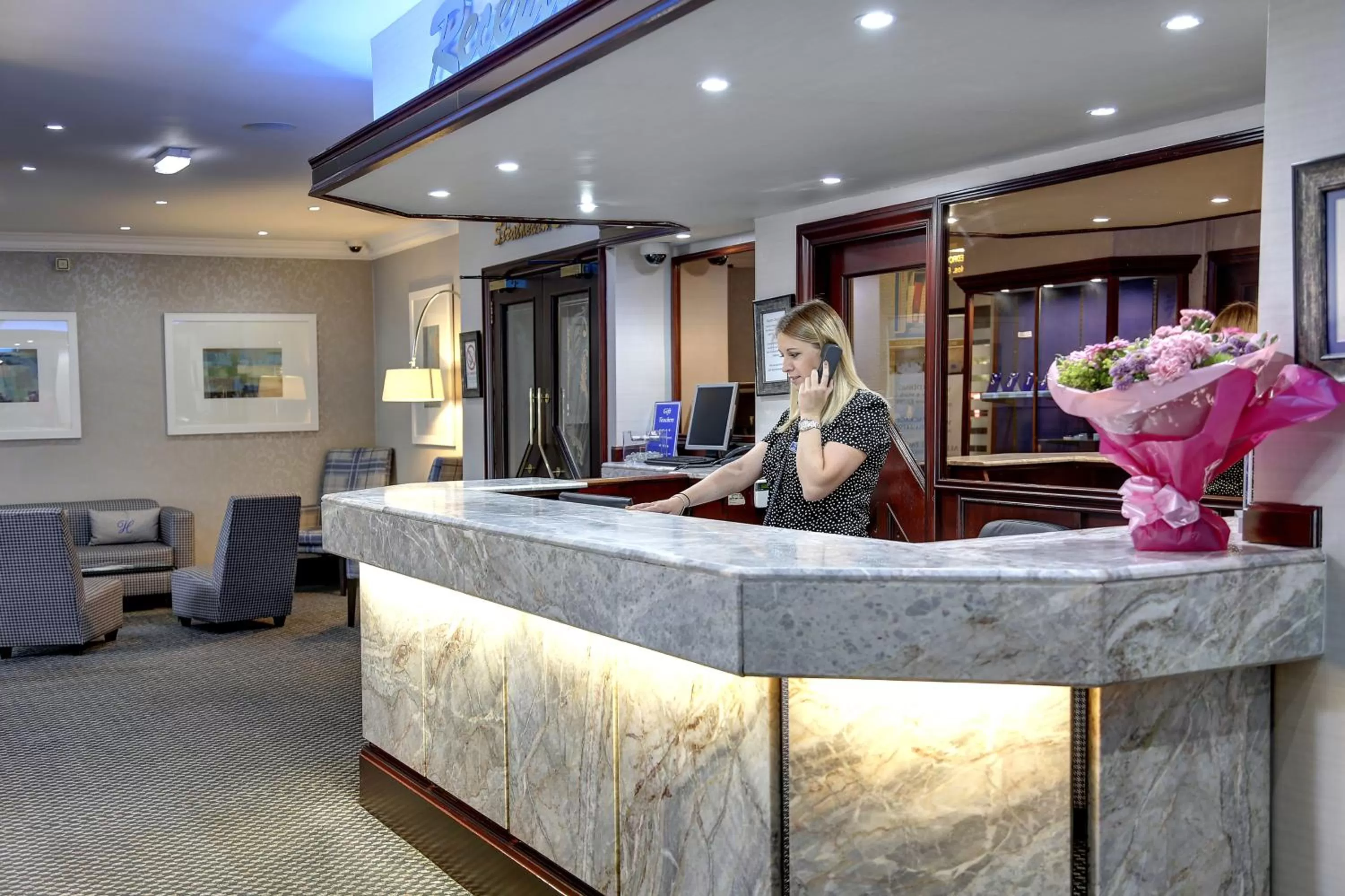 Lobby or reception in Best Western The Hilcroft Hotel West Lothian