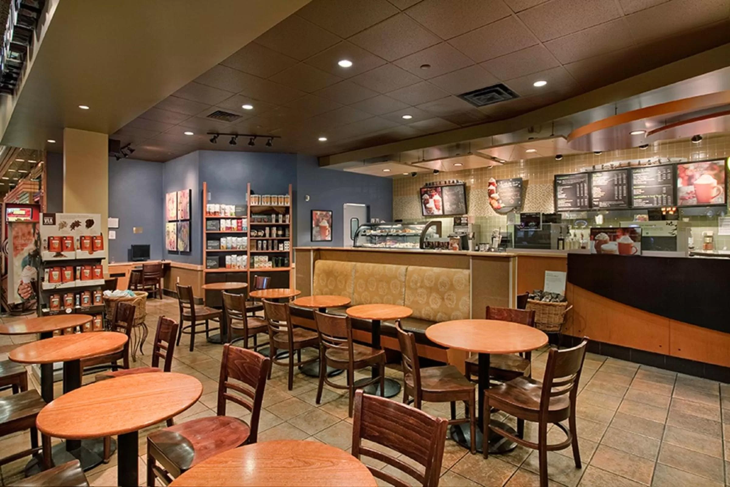 Lounge or bar in Maverick Hotel and Casino by Red Lion Hotels