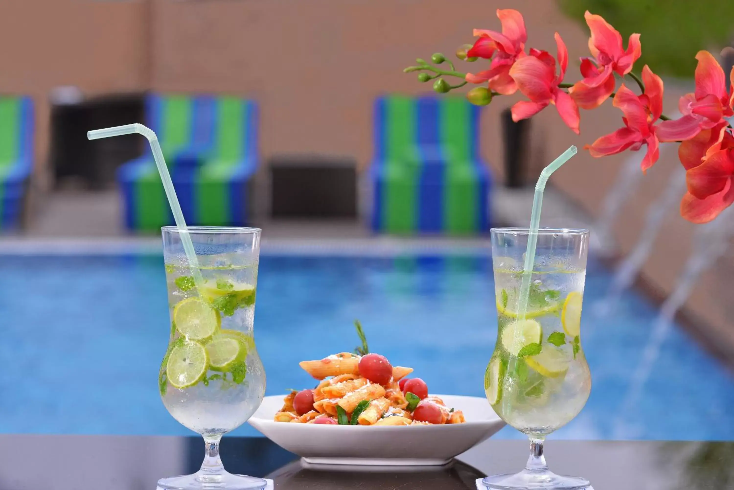 Swimming pool in Fortune Park BBD, Lucknow - Member ITC Hotels' Group Swimming pool in Fortune Park BBD, Lucknow - Member ITC Hotels' Group