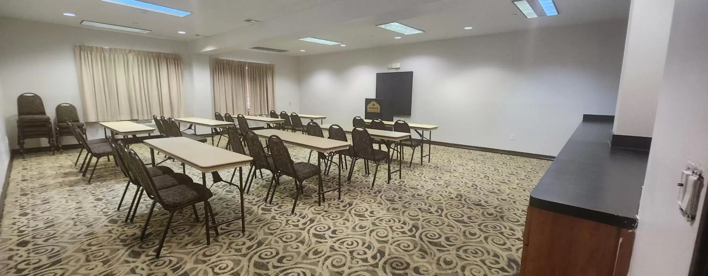 Meeting/conference room, Business Area/Conference Room in Wingate By Wyndham Houston / Willowbrook