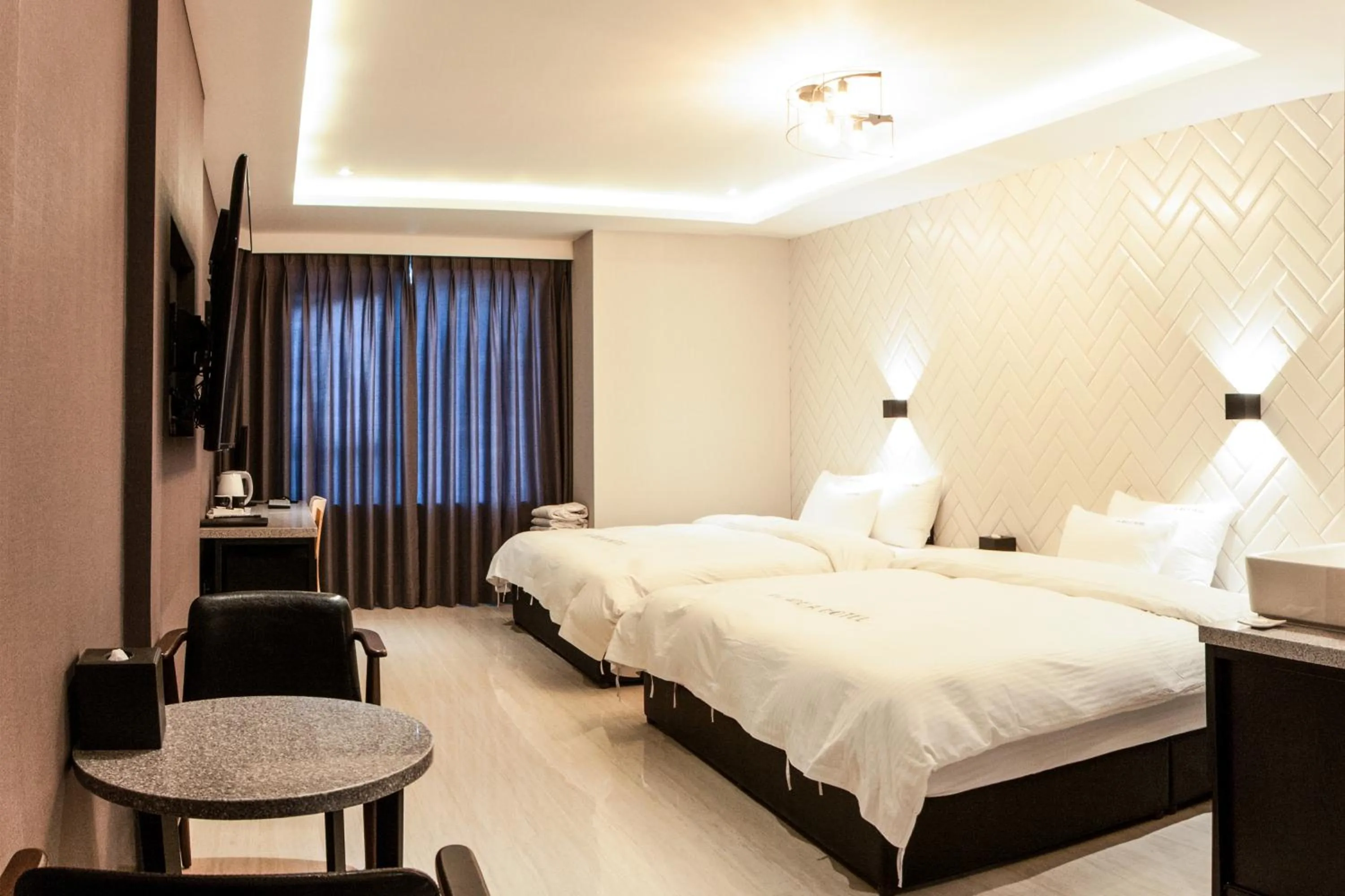 Decorative detail, Bed in Le Idea Hotel Busan Station