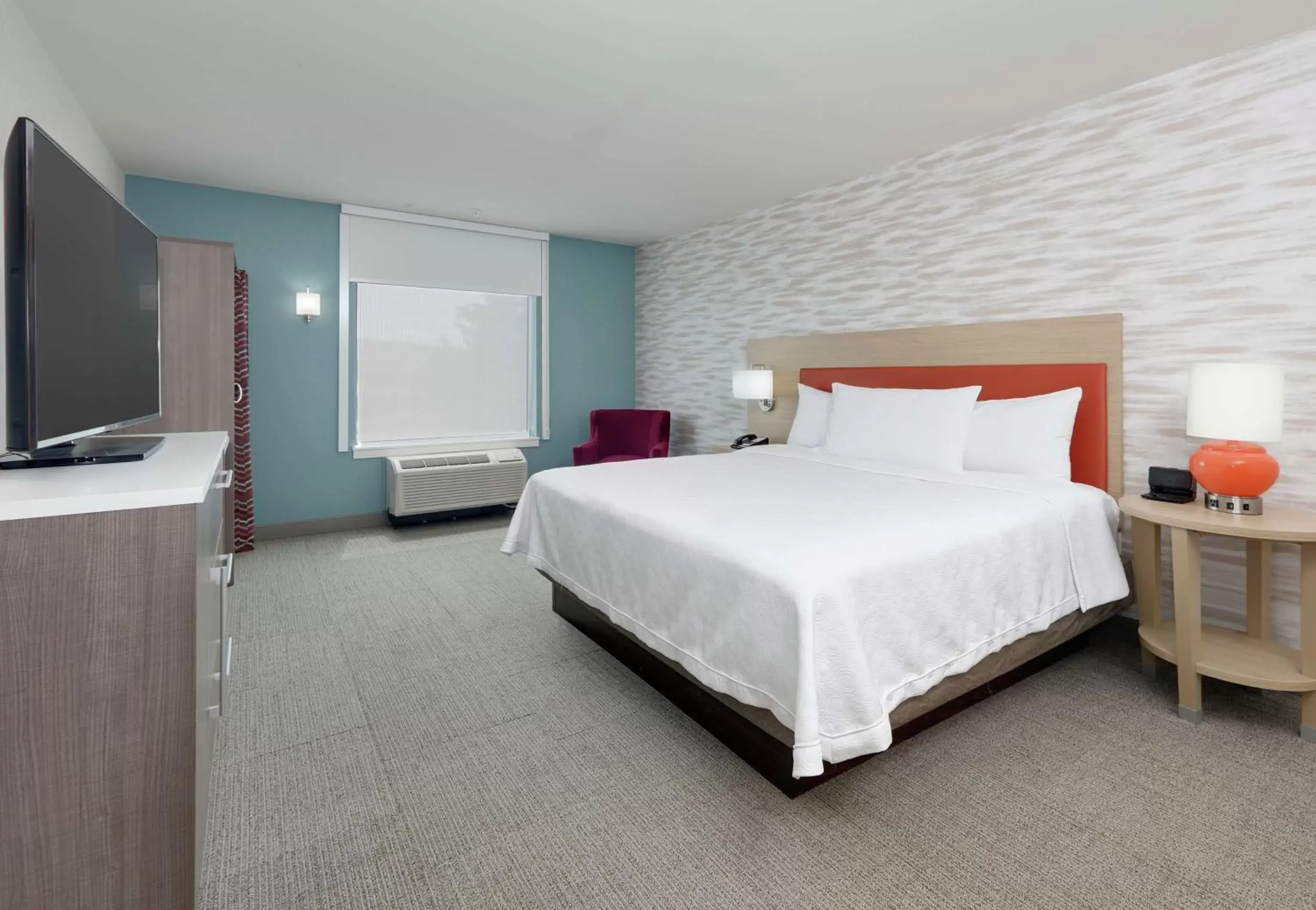 Bedroom, Bed in Home2 Suites By Hilton Yakima Airport