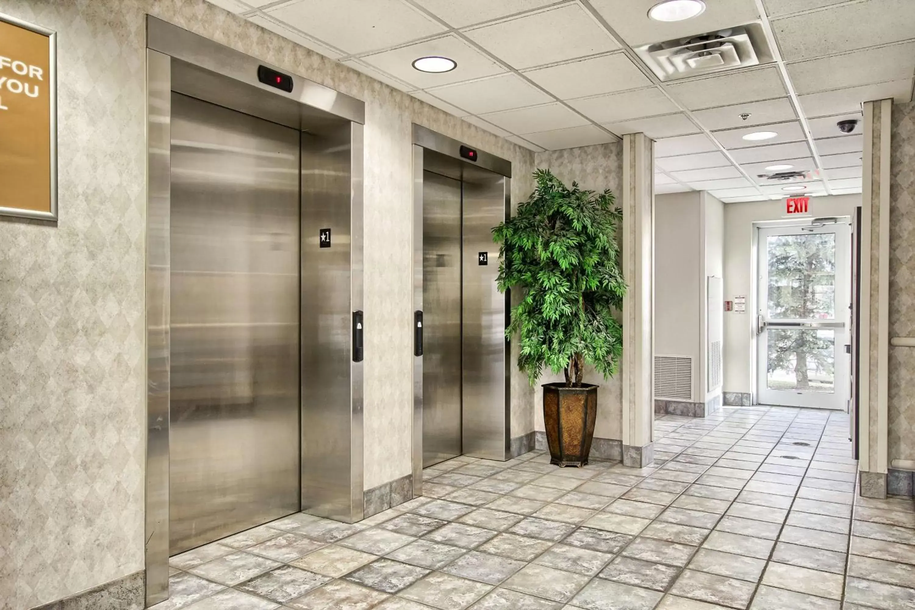 Lobby or reception, Facade/Entrance in Motel 6-London, ON - Ontario