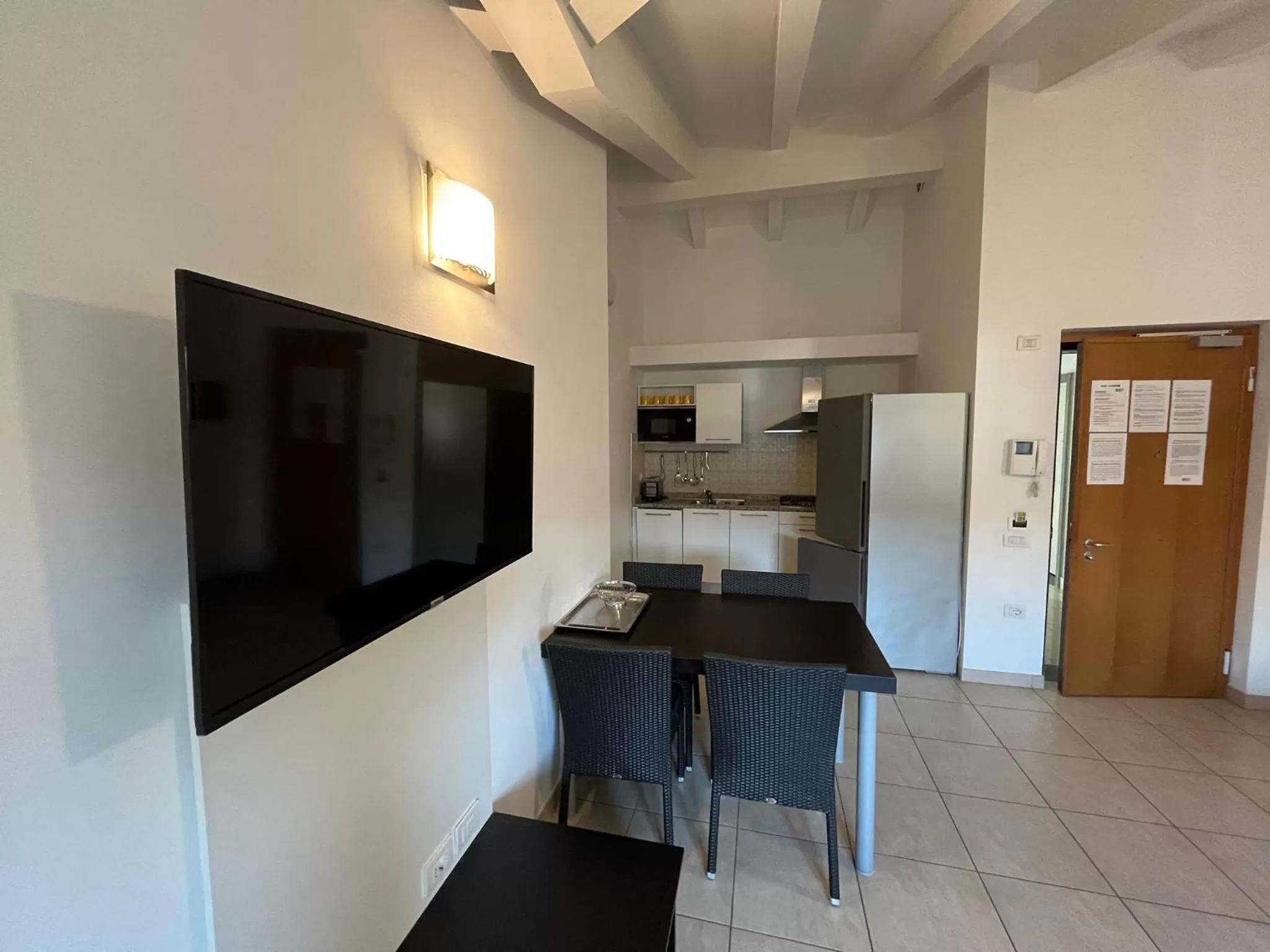 Kitchen or kitchenette in 4 Limoni Apartment Resort