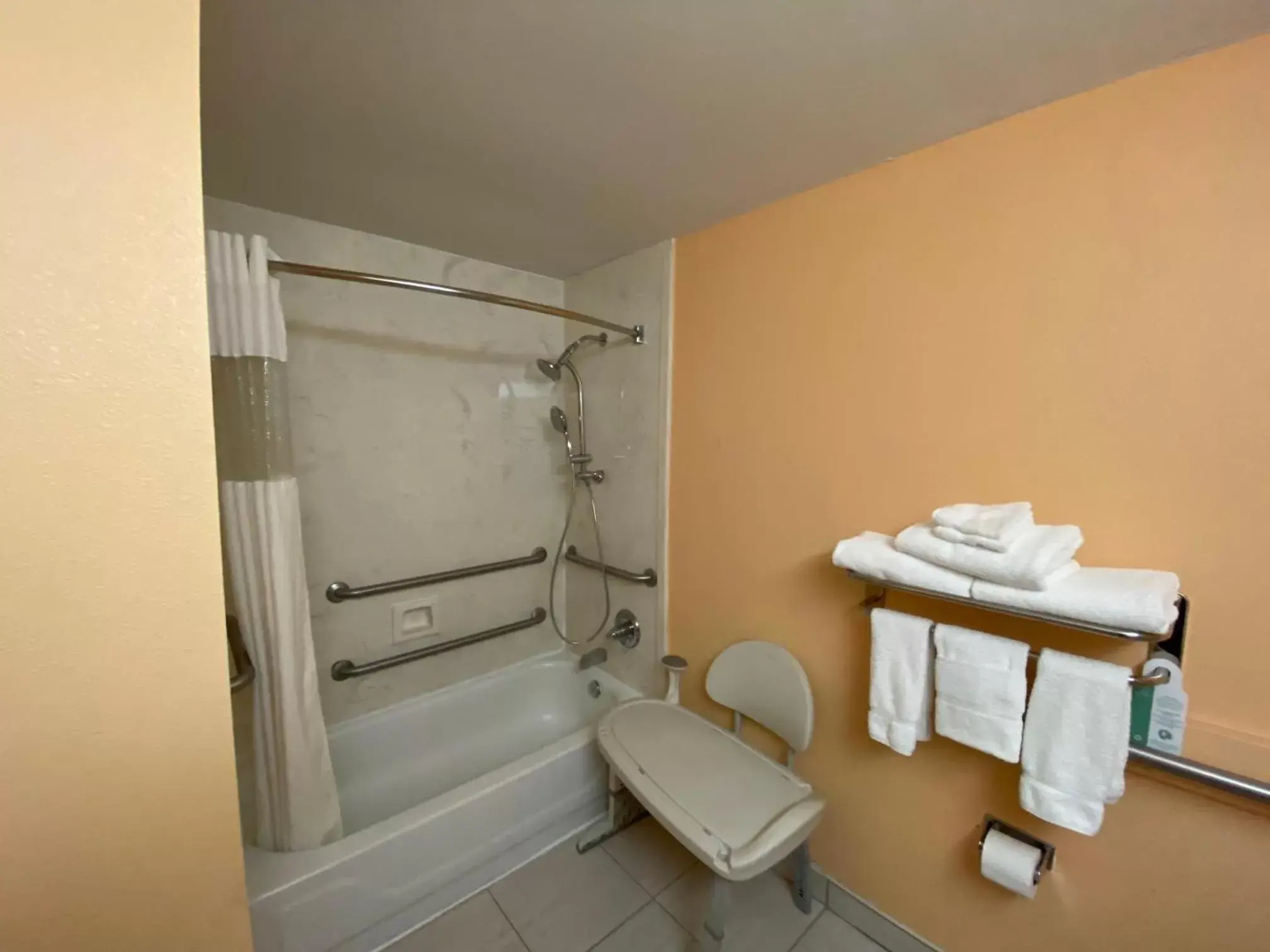 Bathroom in Super 8 by Wyndham Hull Street Midlothian Richmond Area