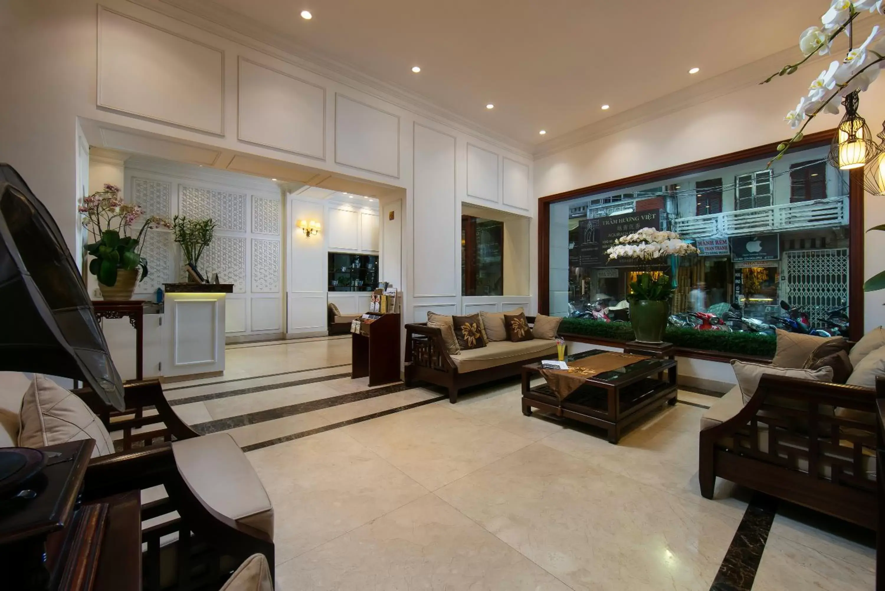 Living room, Lobby/Reception in Hong Ngoc Dynastie Boutique Hotel & Spa