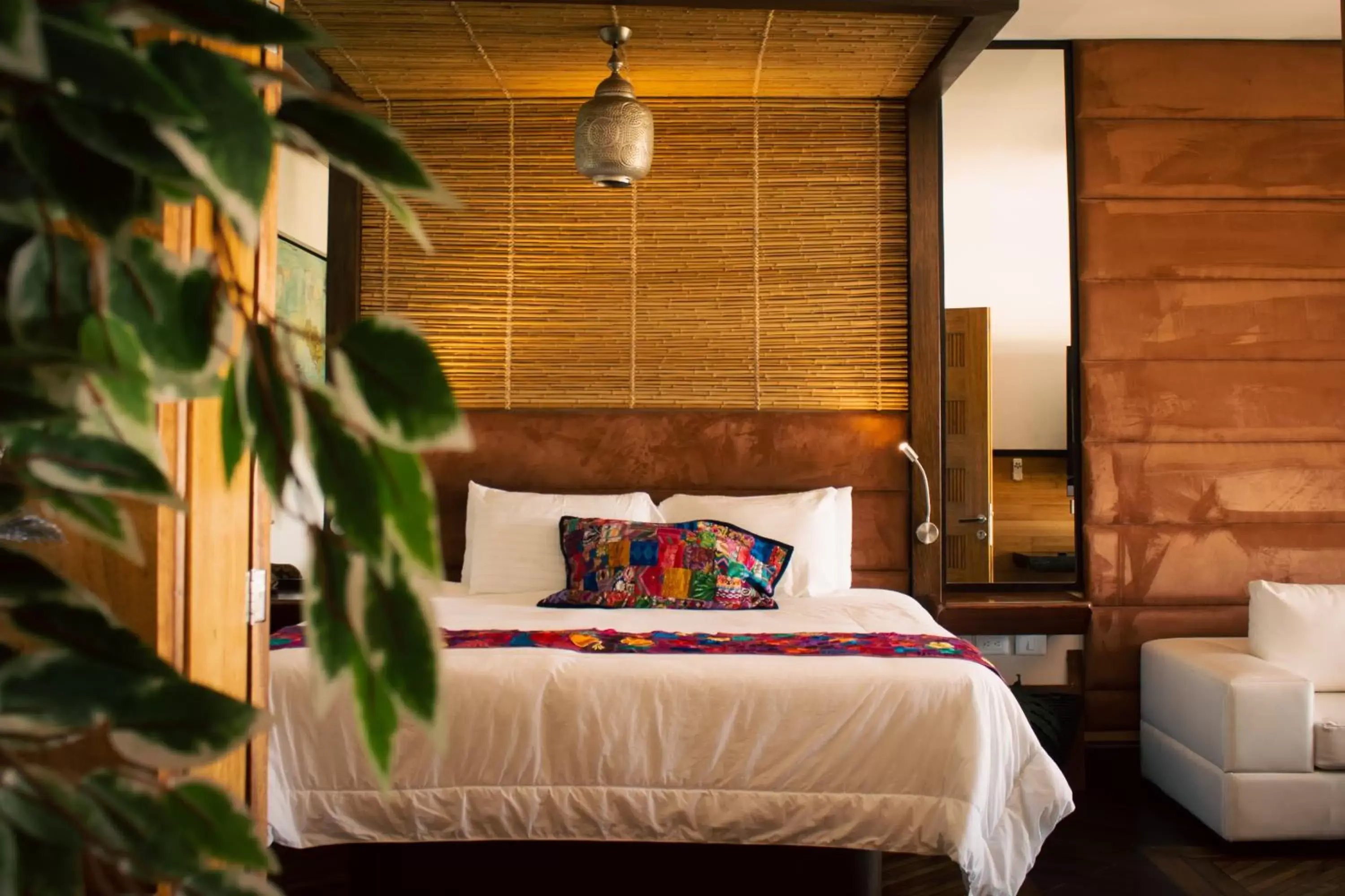 Bed in Aldea Thai